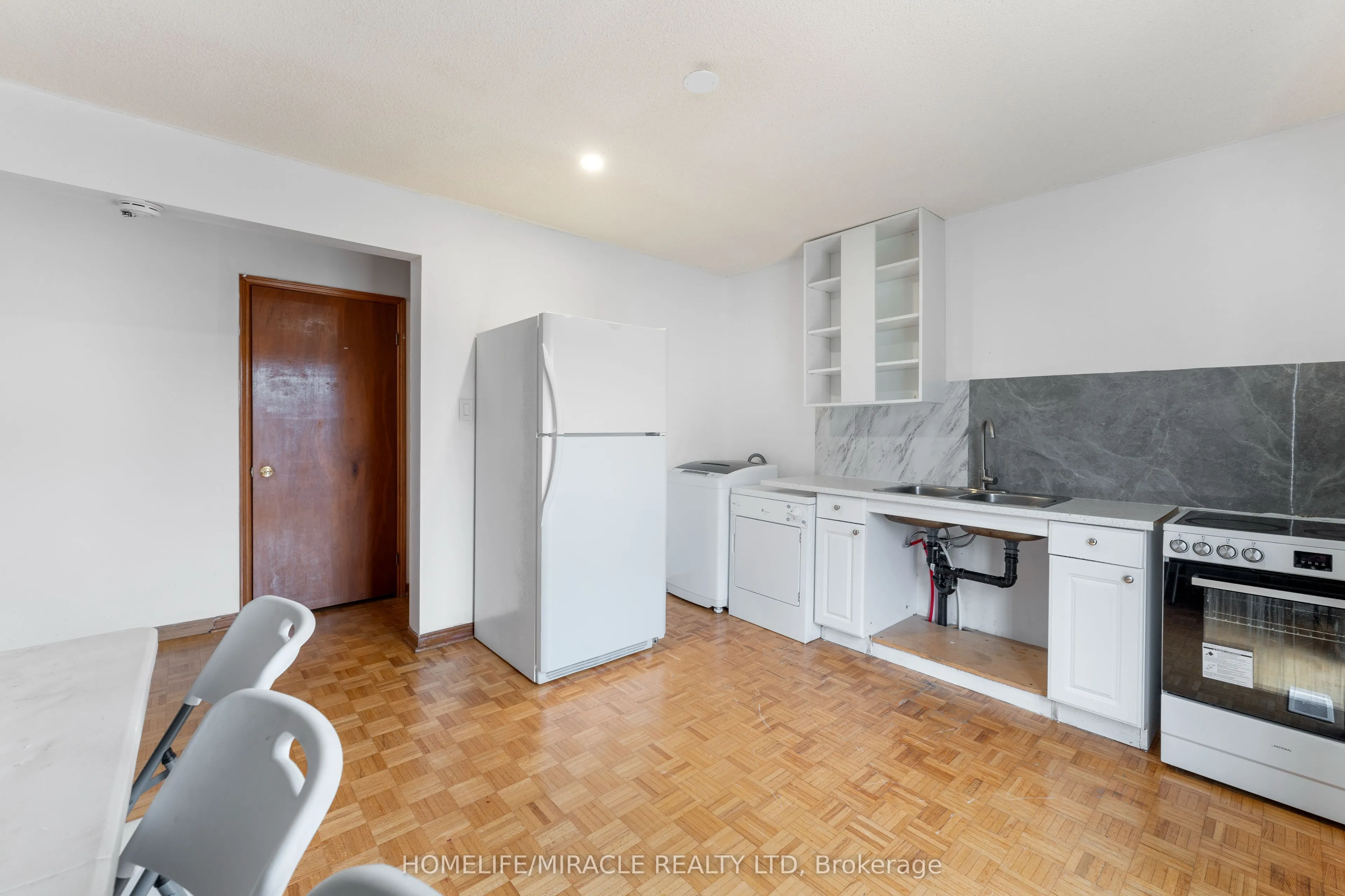 4 Greendowns Drive