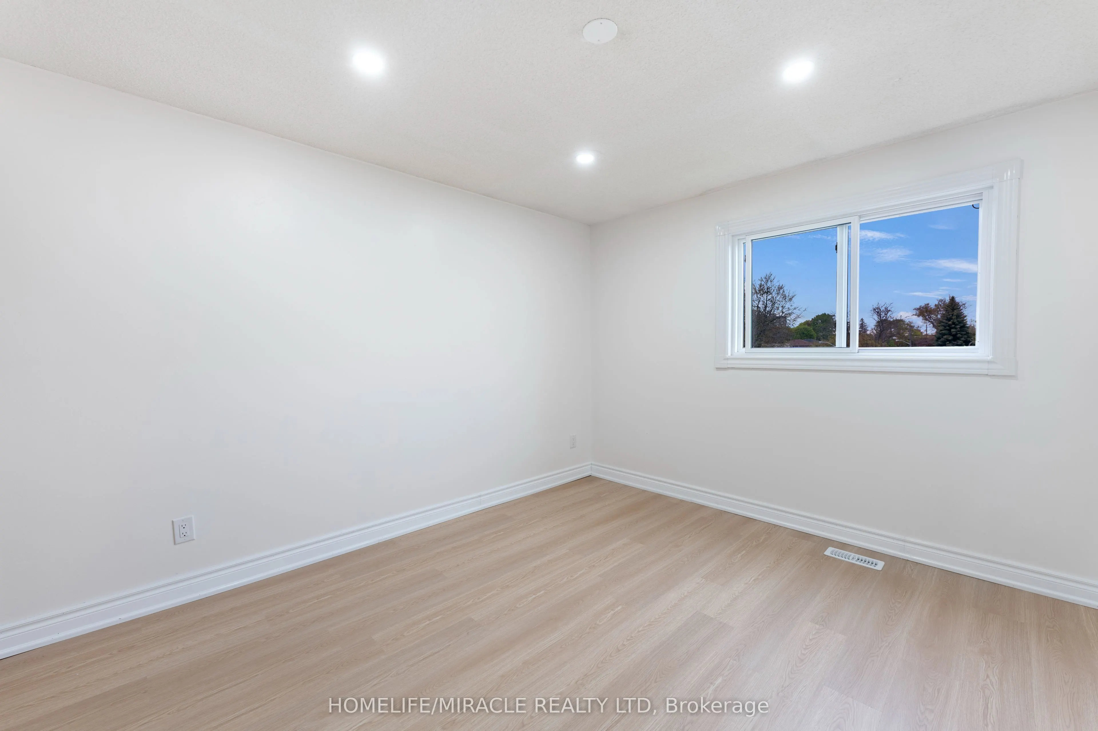 4 Greendowns Drive