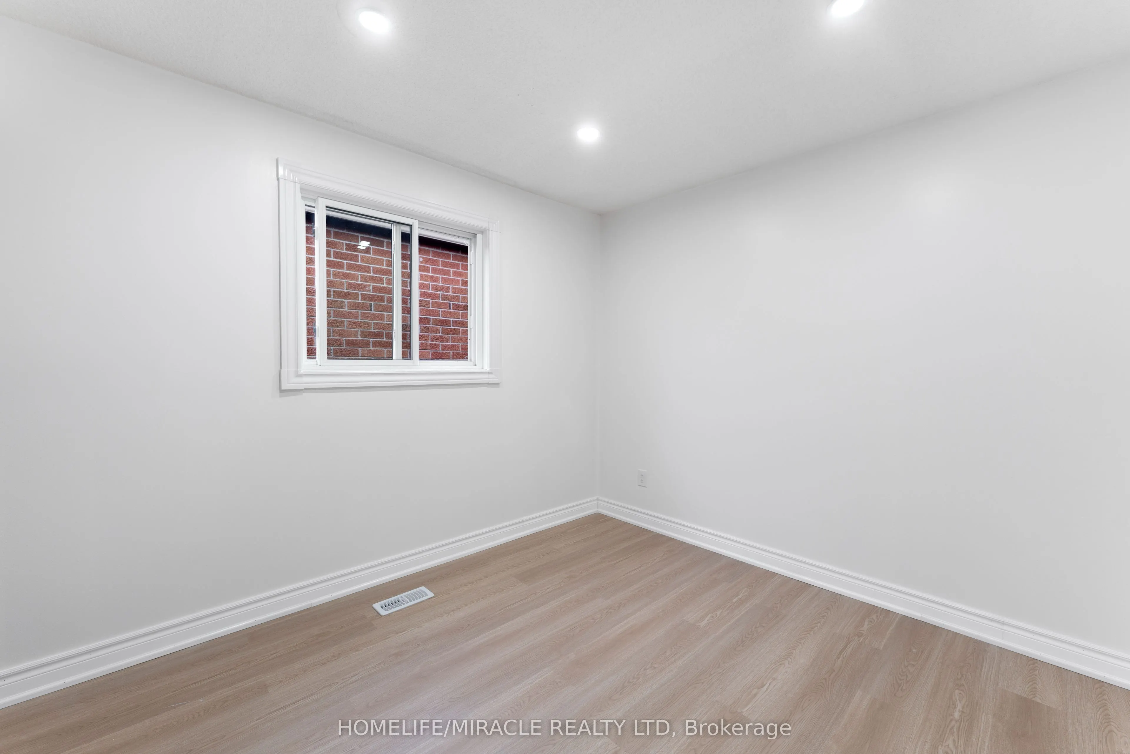 4 Greendowns Drive