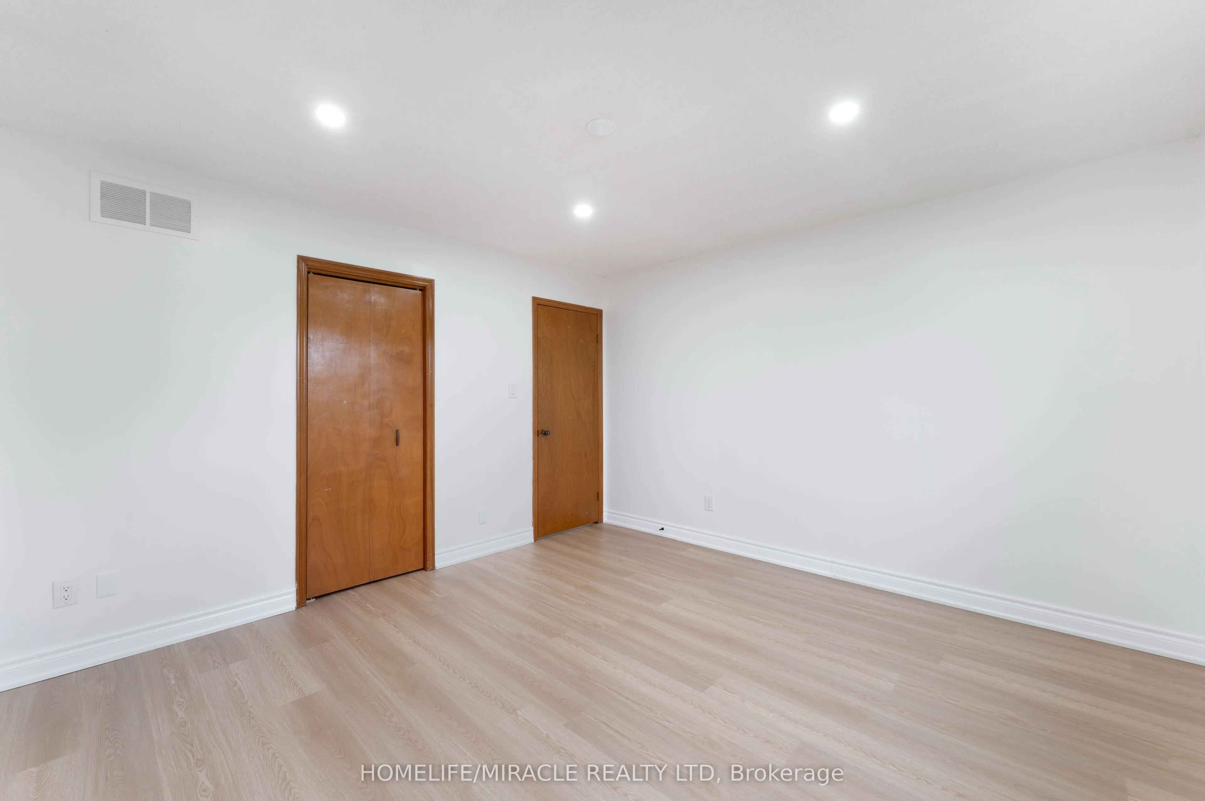 4 Greendowns Drive