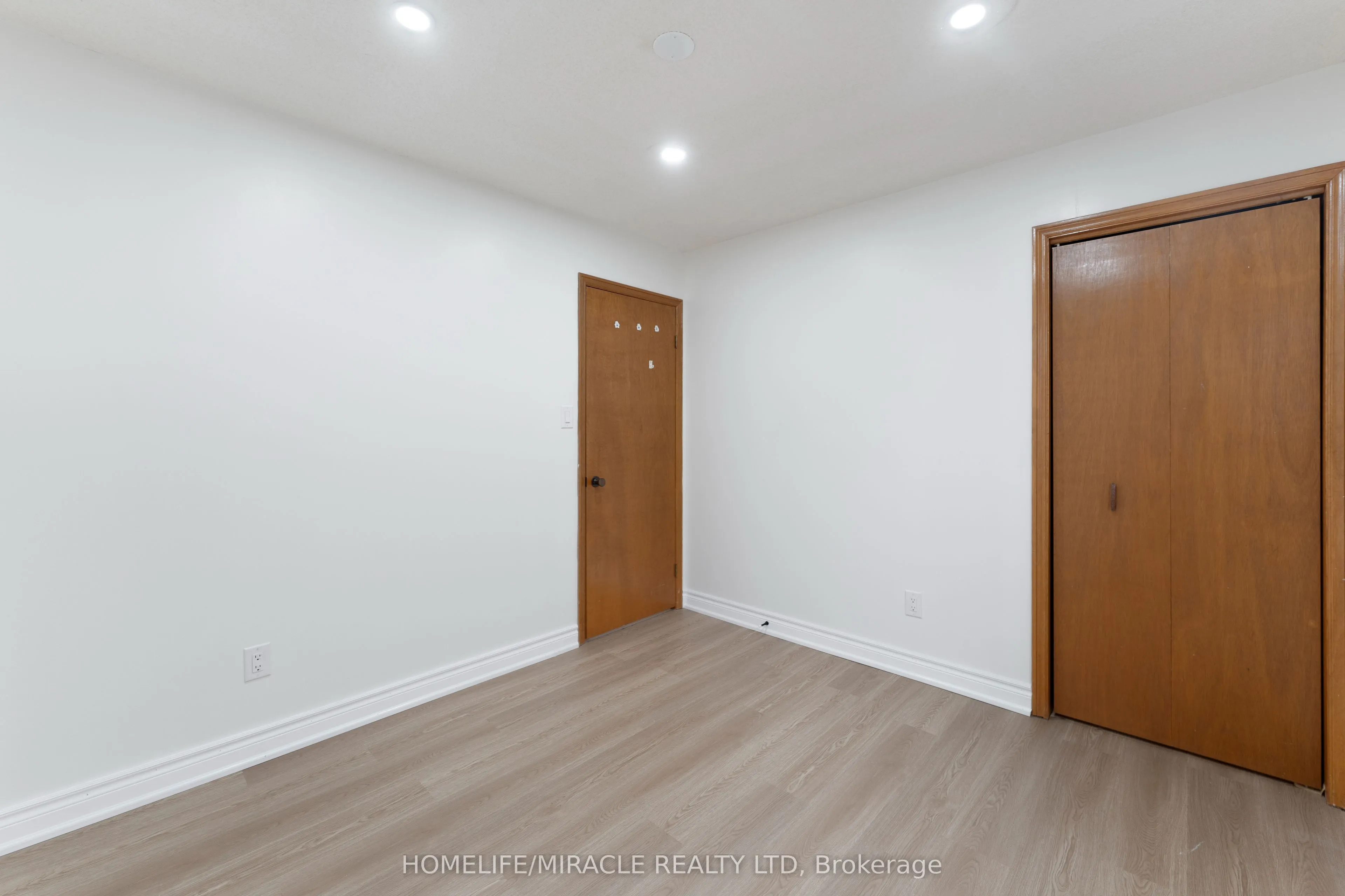 4 Greendowns Drive