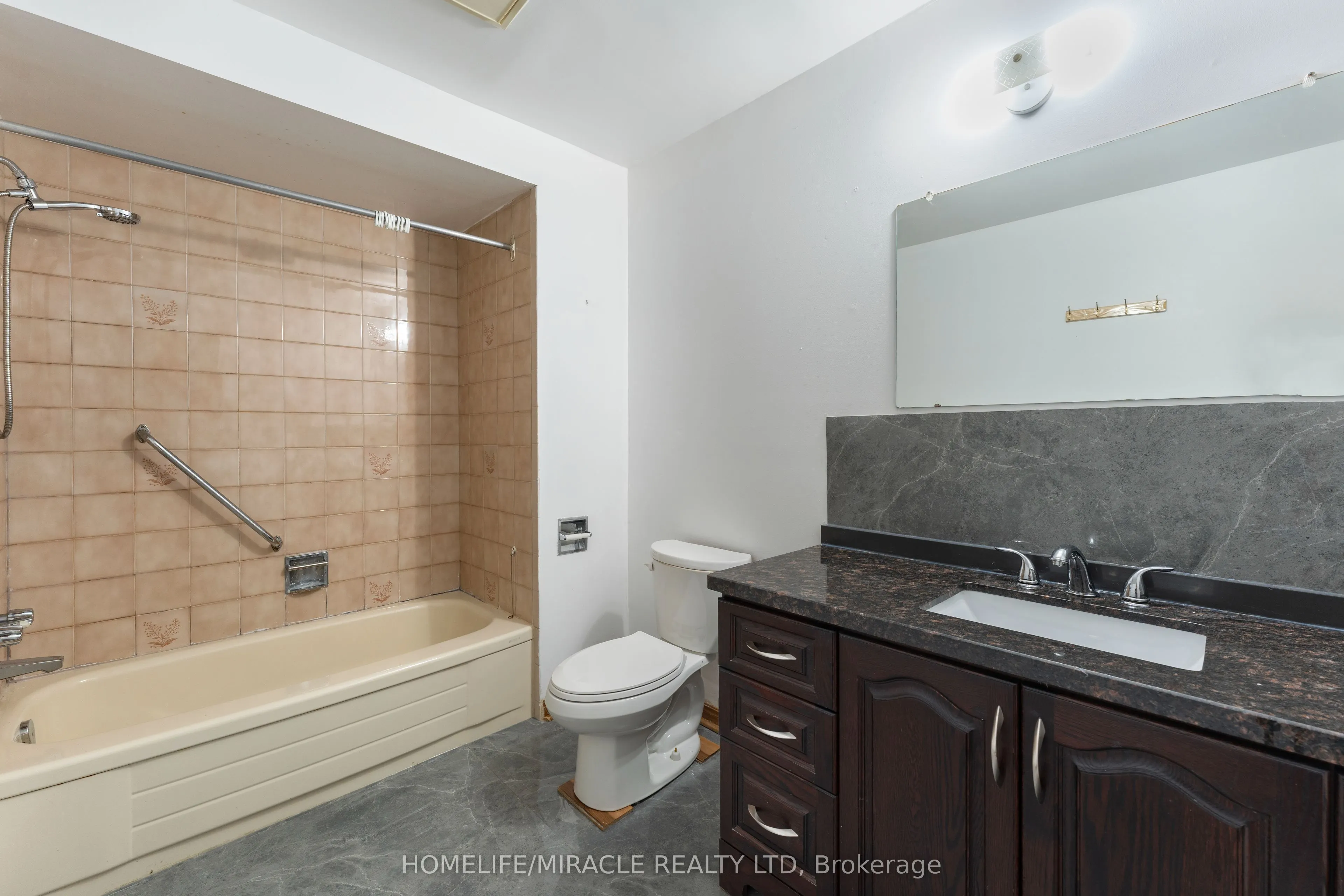 4 Greendowns Drive