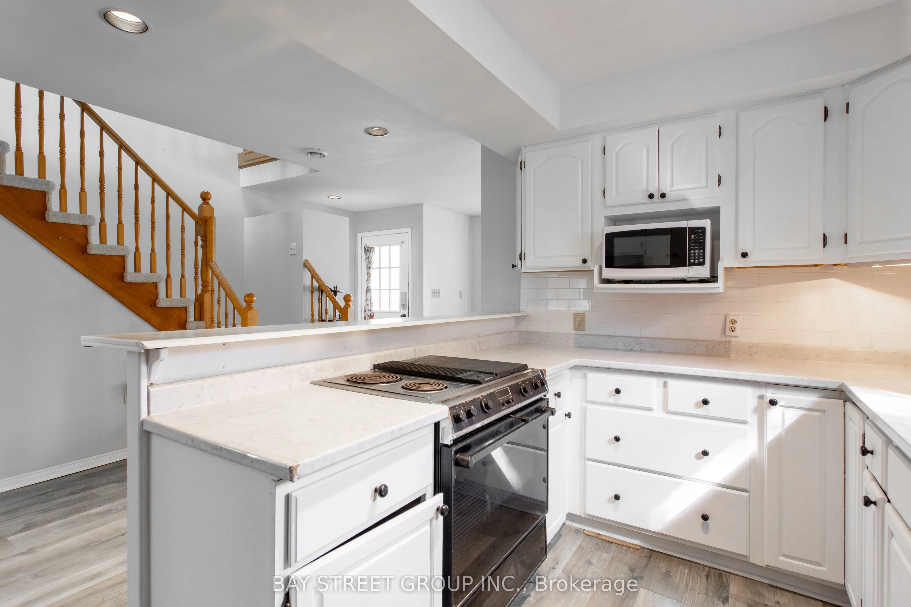 568 View Lake Road