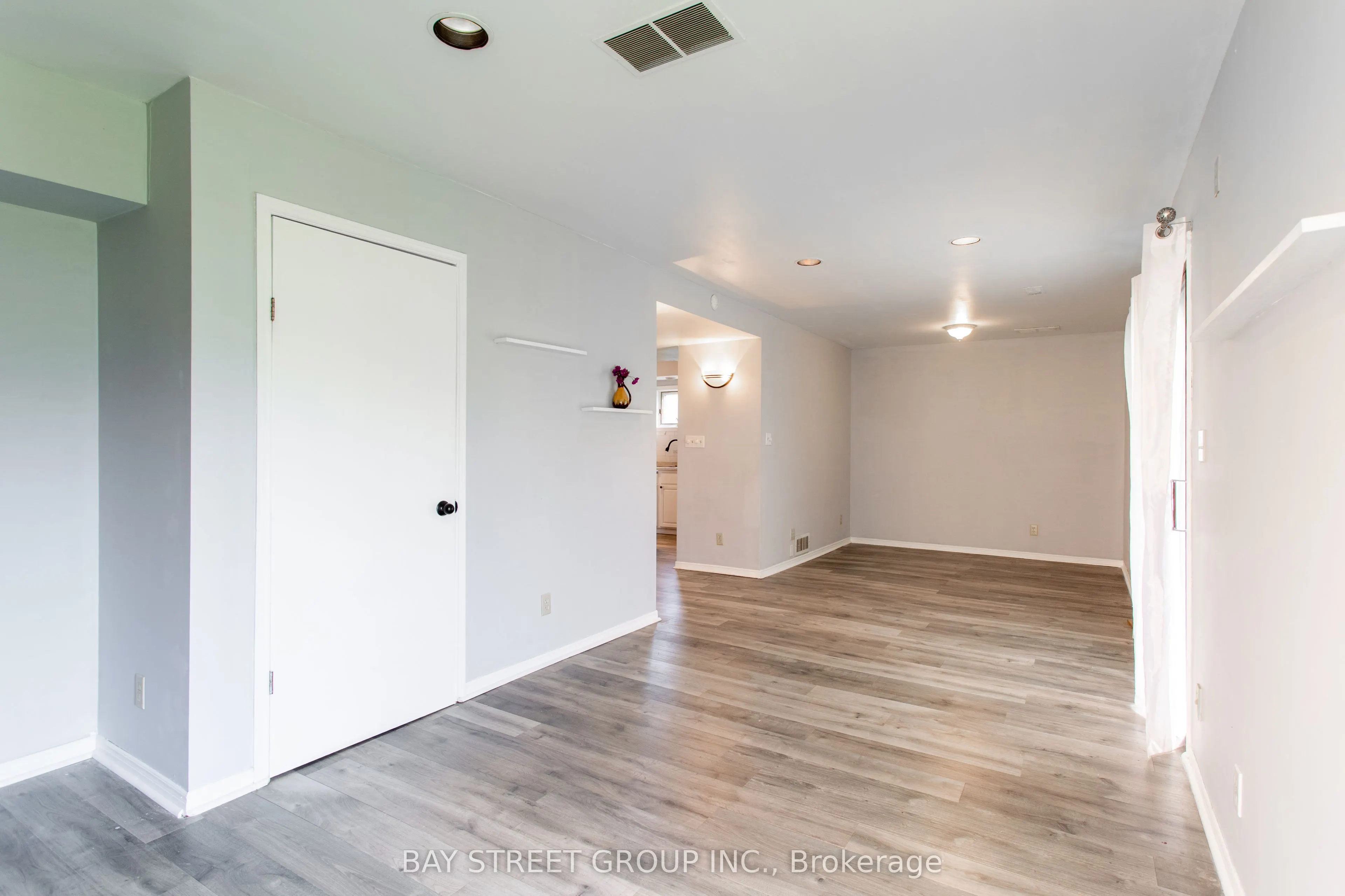 568 View Lake Road