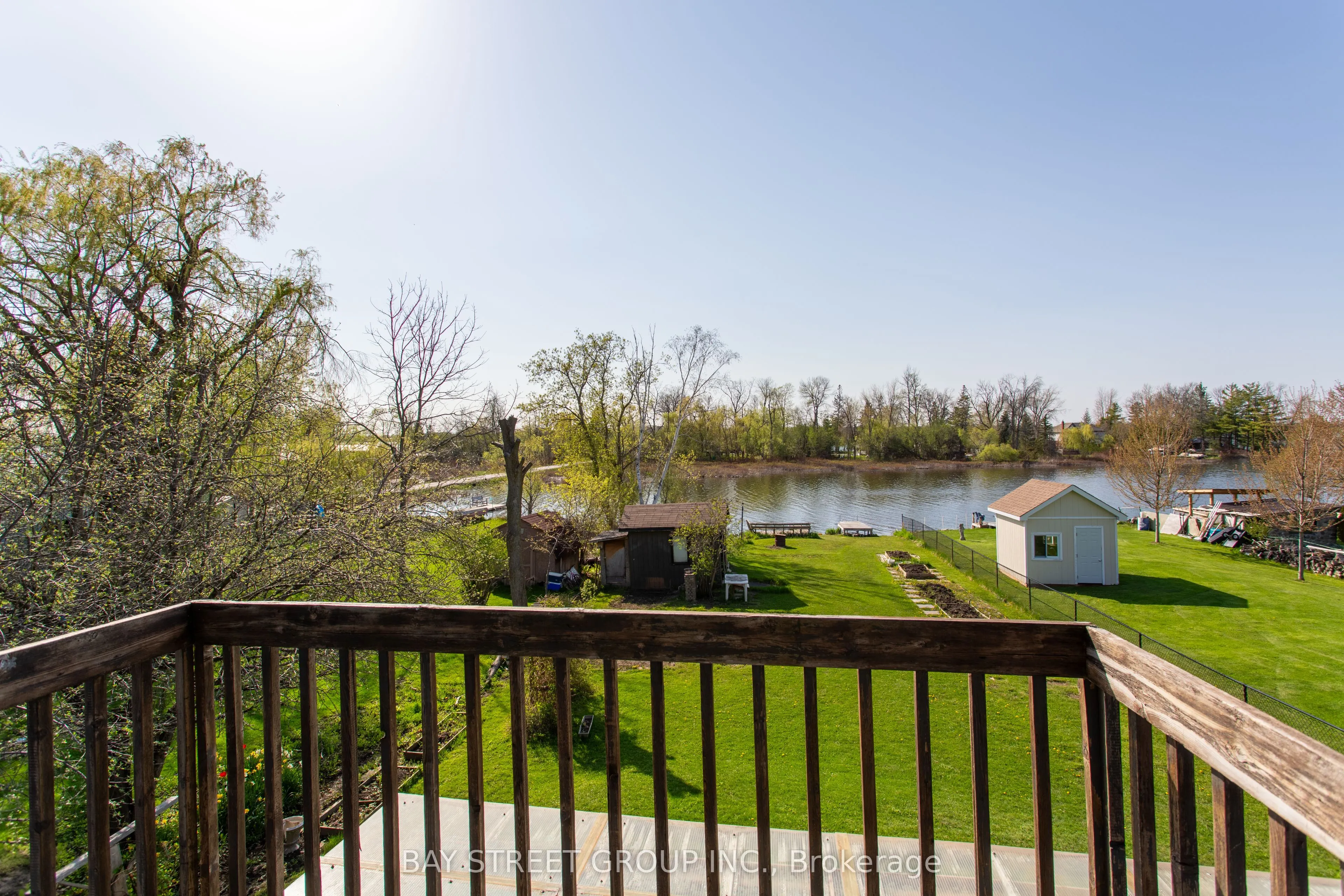568 View Lake Road