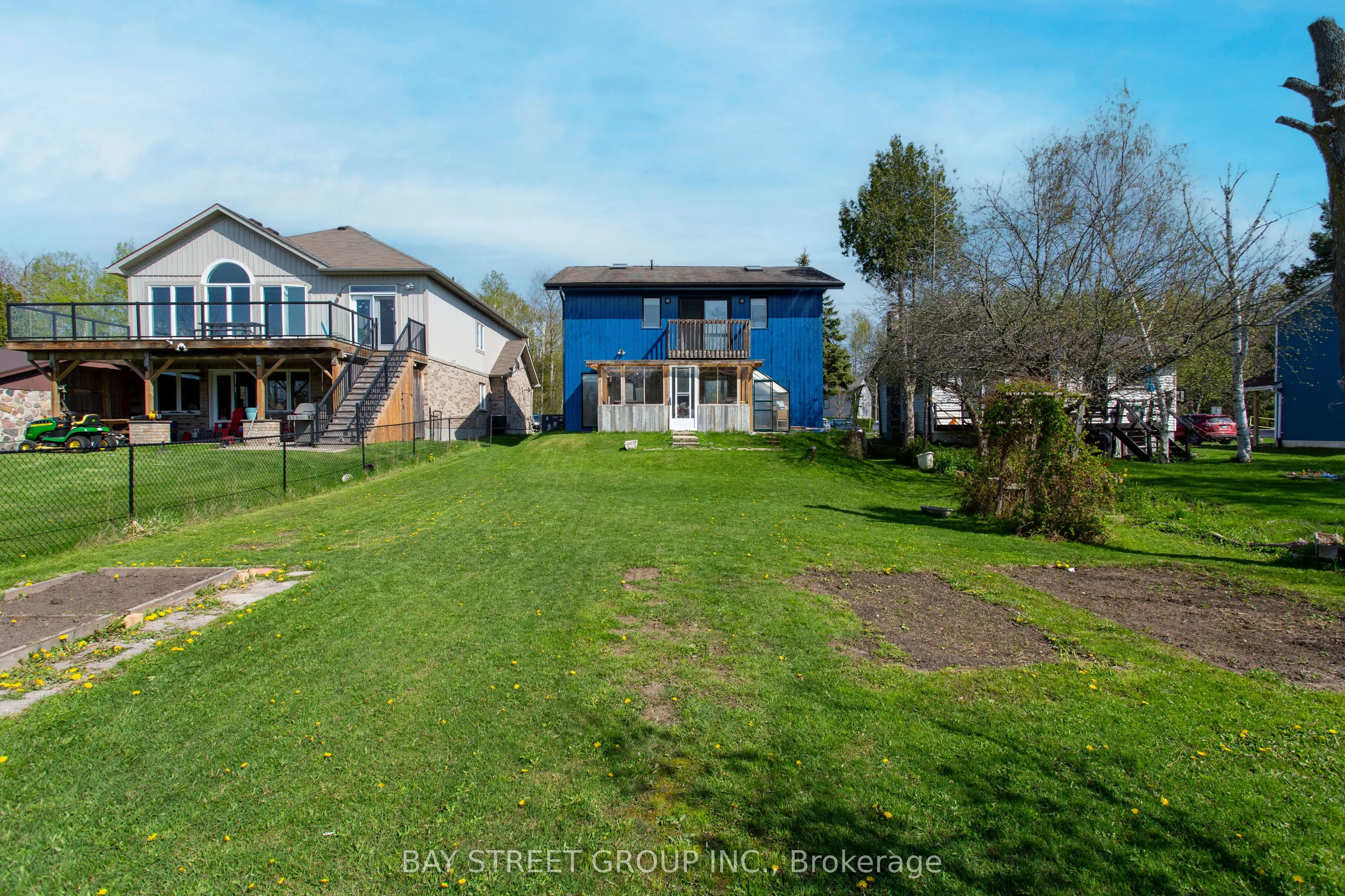 568 View Lake Road