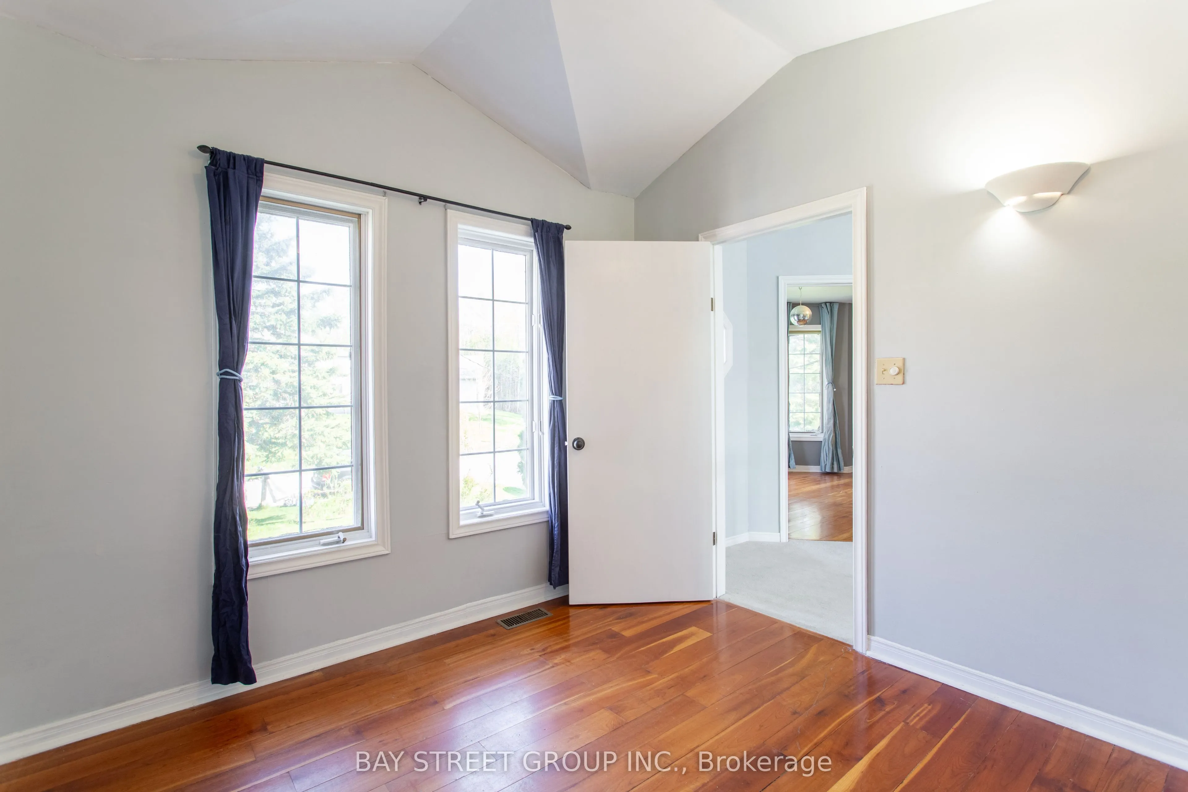568 View Lake Road