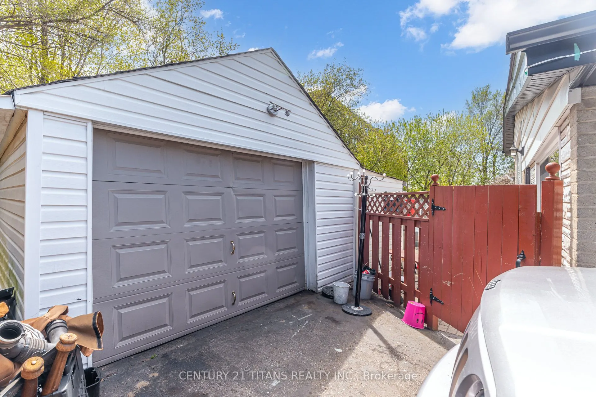 20 Benadair Court