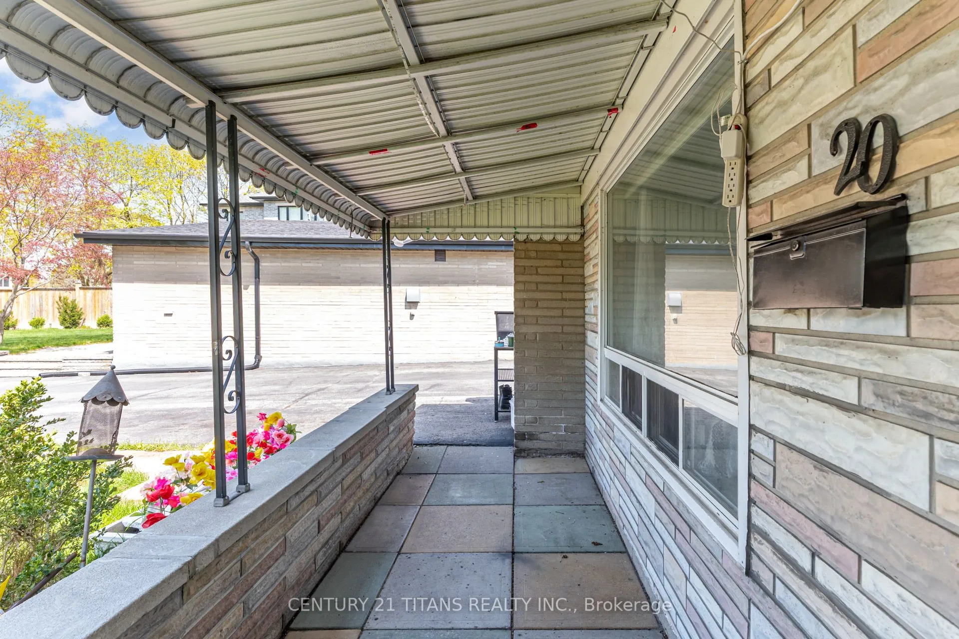 20 Benadair Court