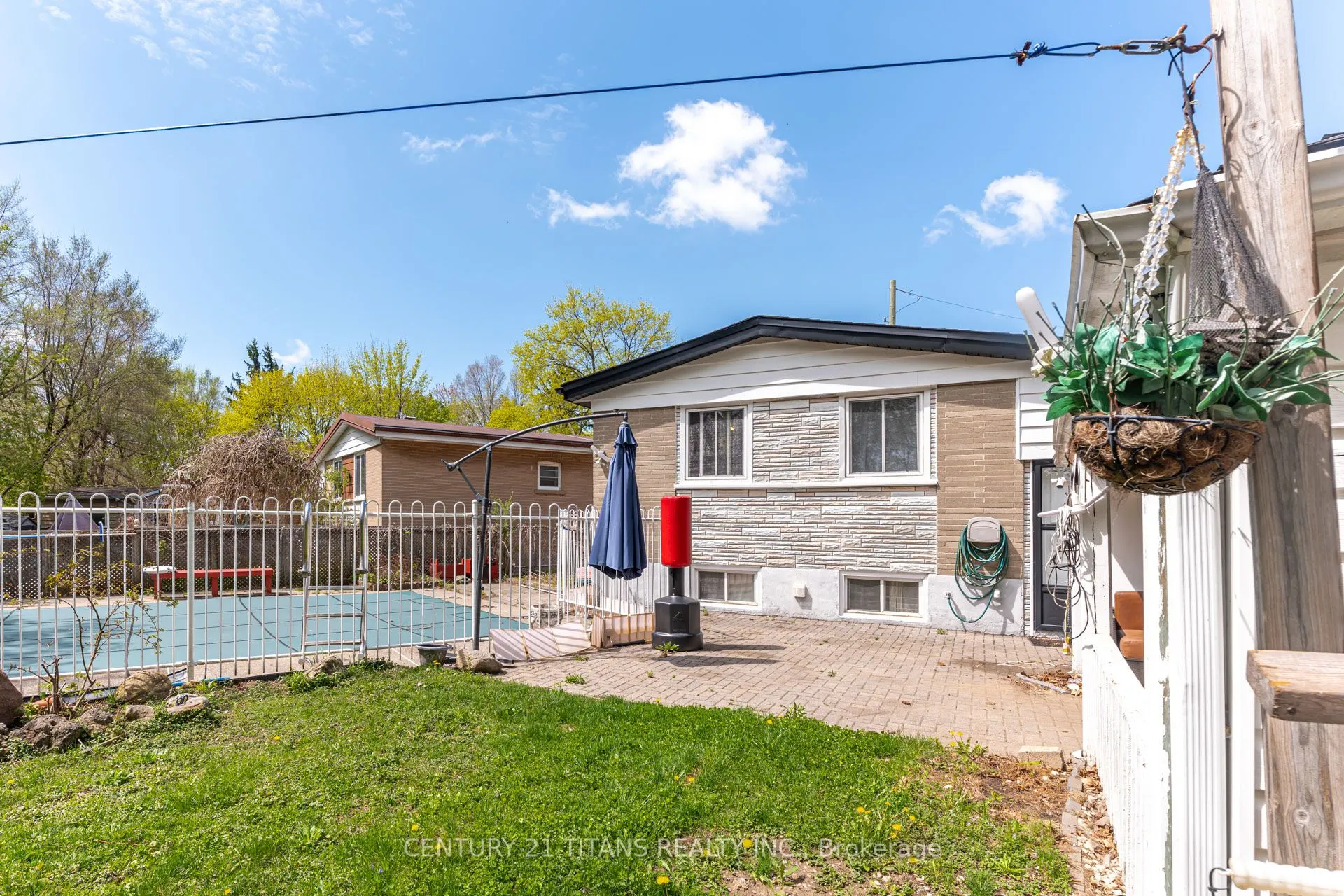 20 Benadair Court