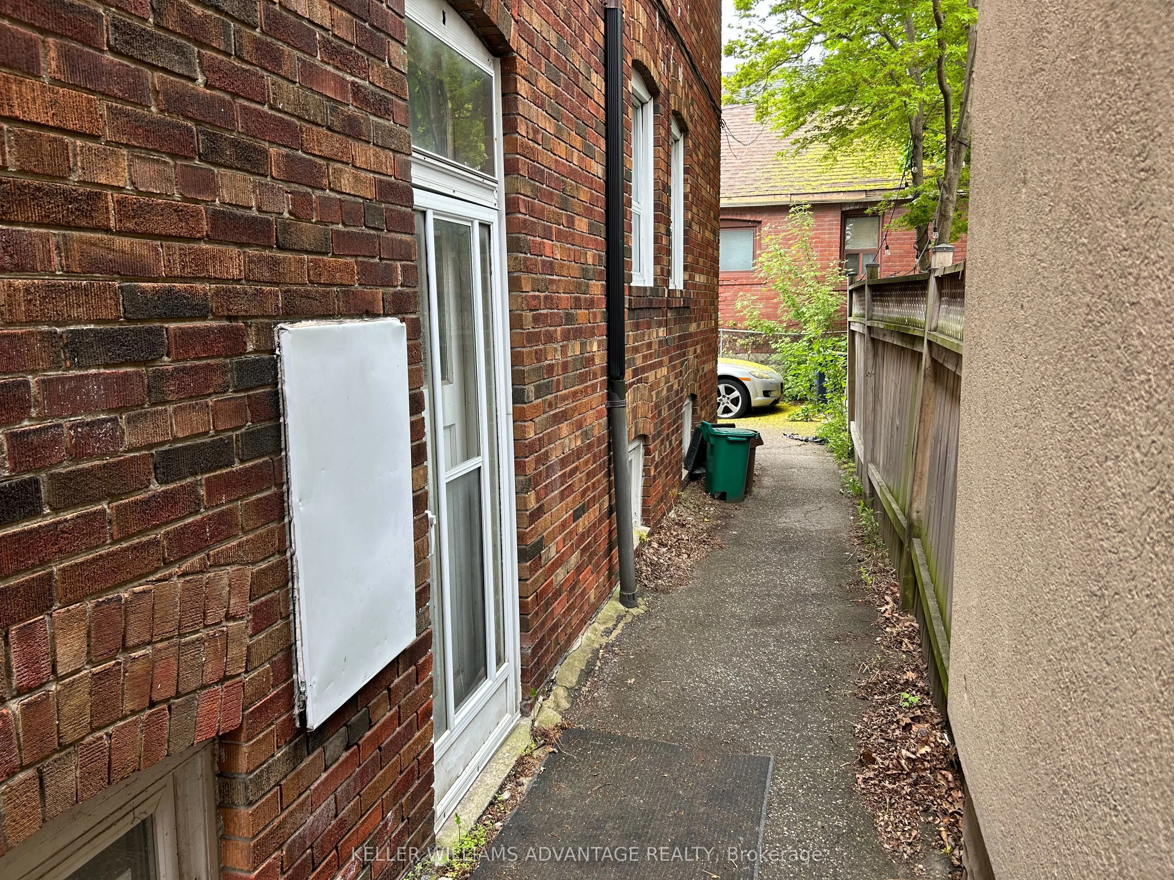 350 Sammon Avenue, #Lower