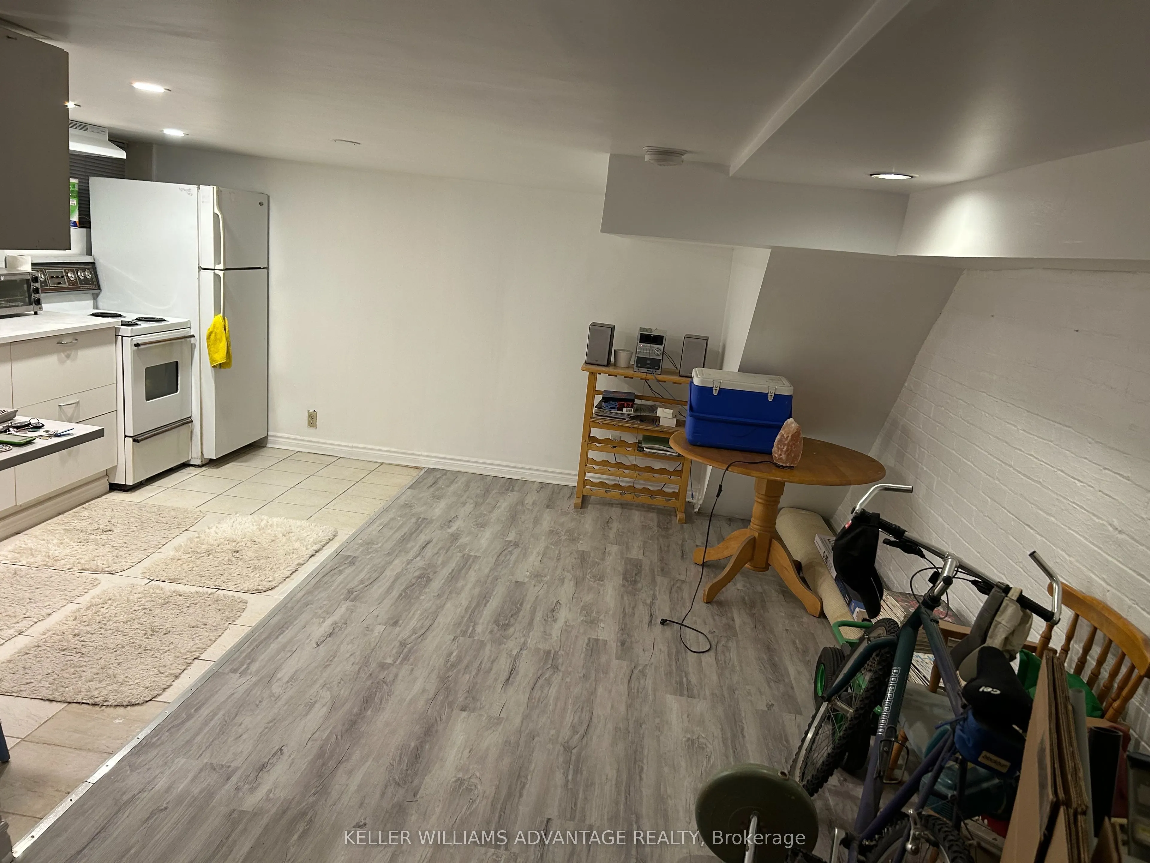 350 Sammon Avenue, #Lower