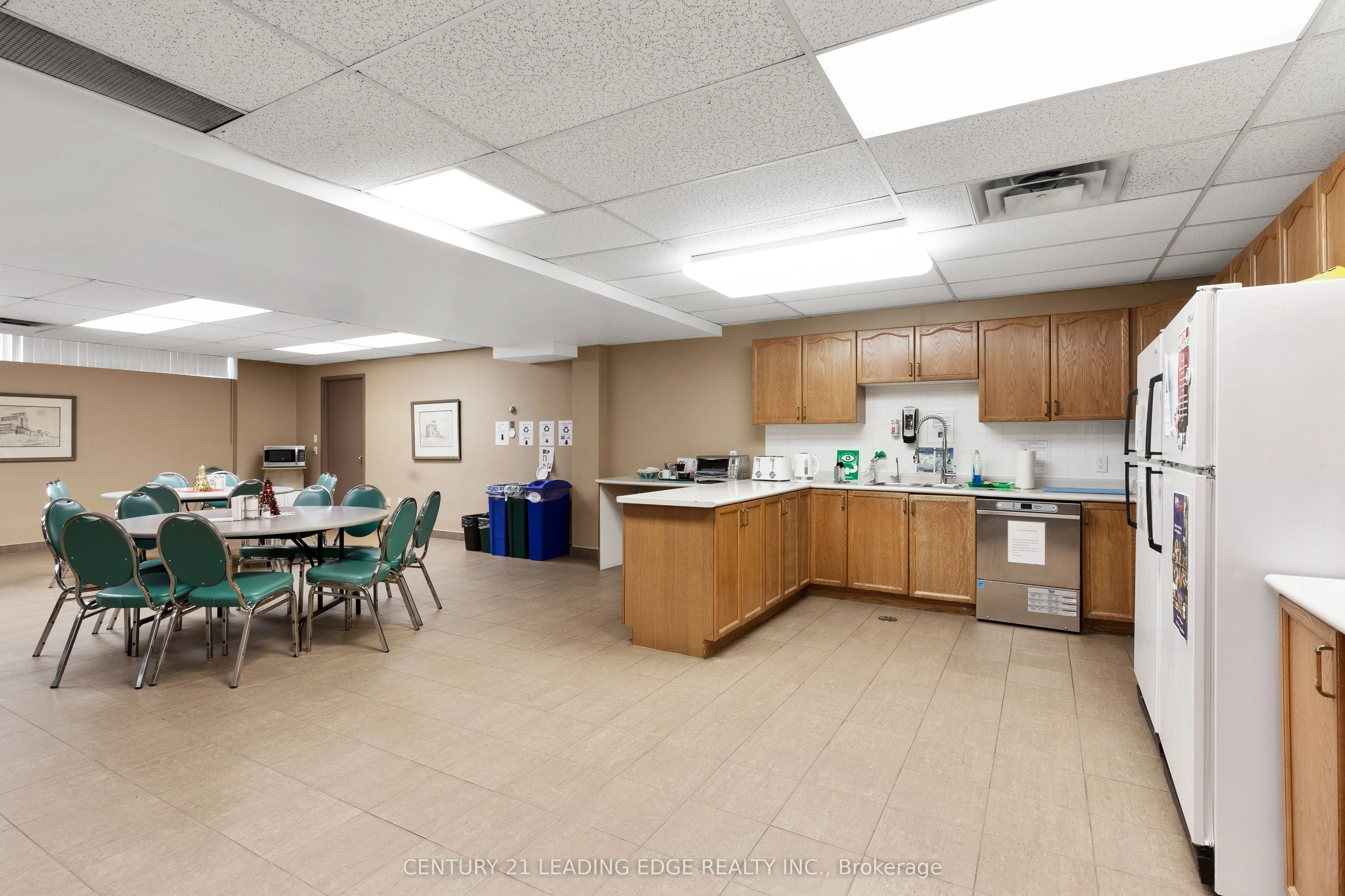 1645 Warden Avenue, #201