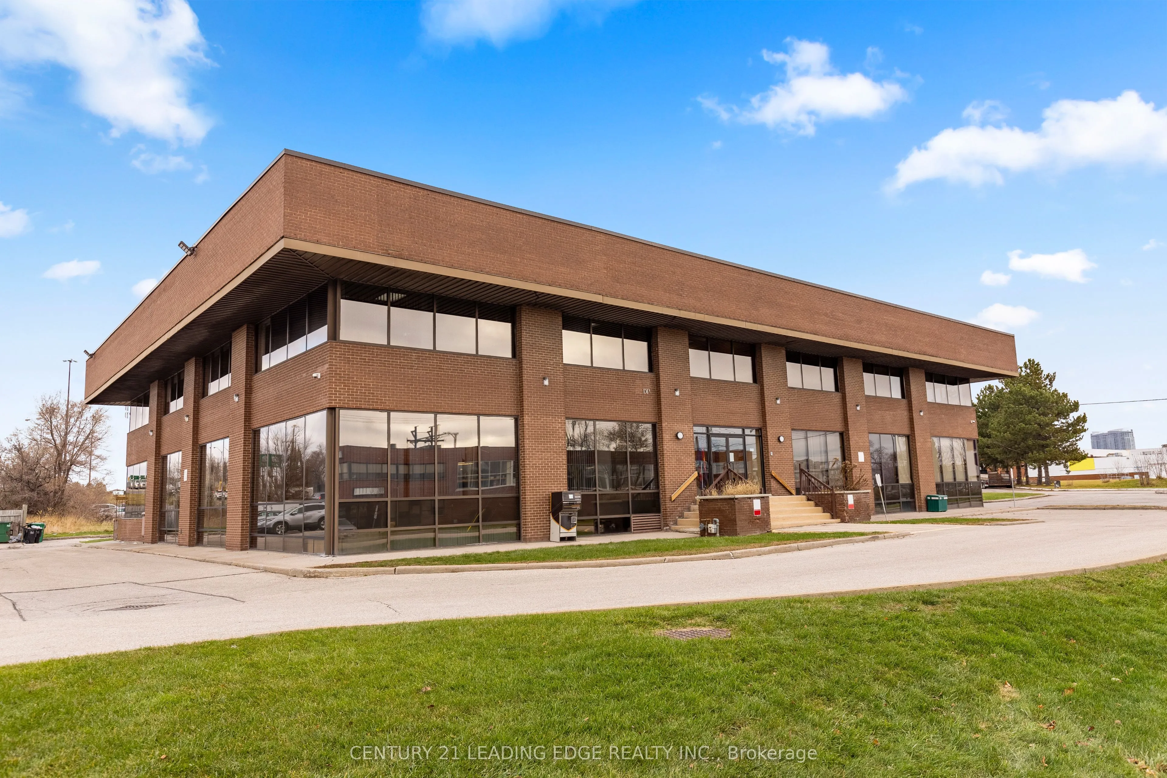 1645 Warden Avenue, #201