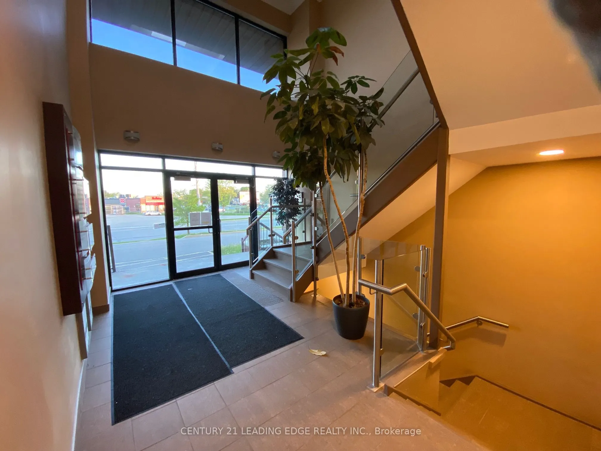 1645 Warden Avenue, #201