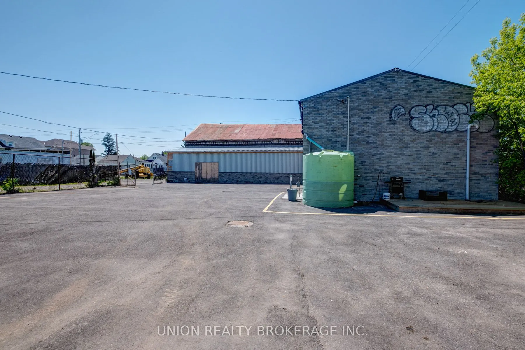 723 Albert Street
