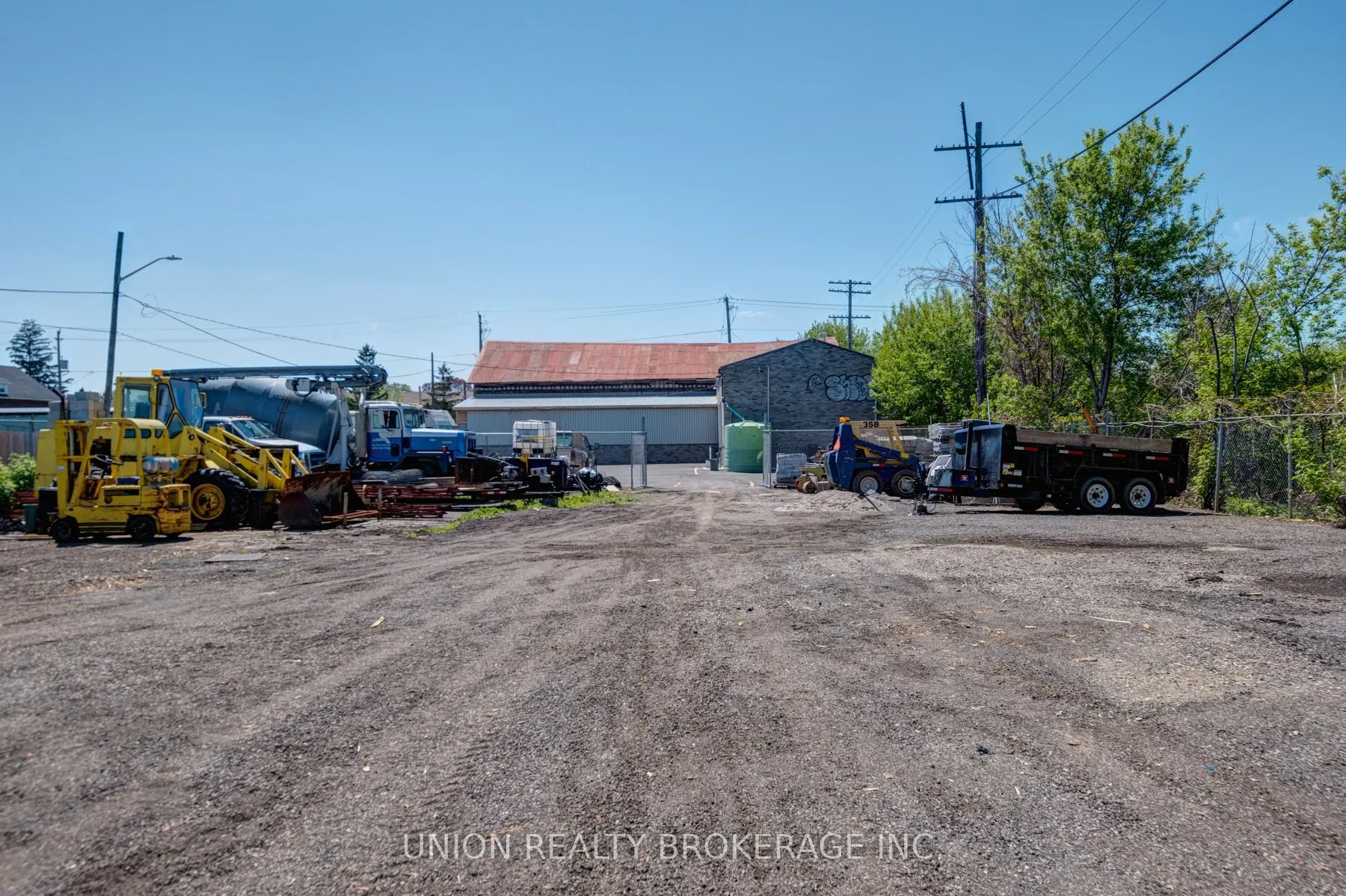 723 Albert Street