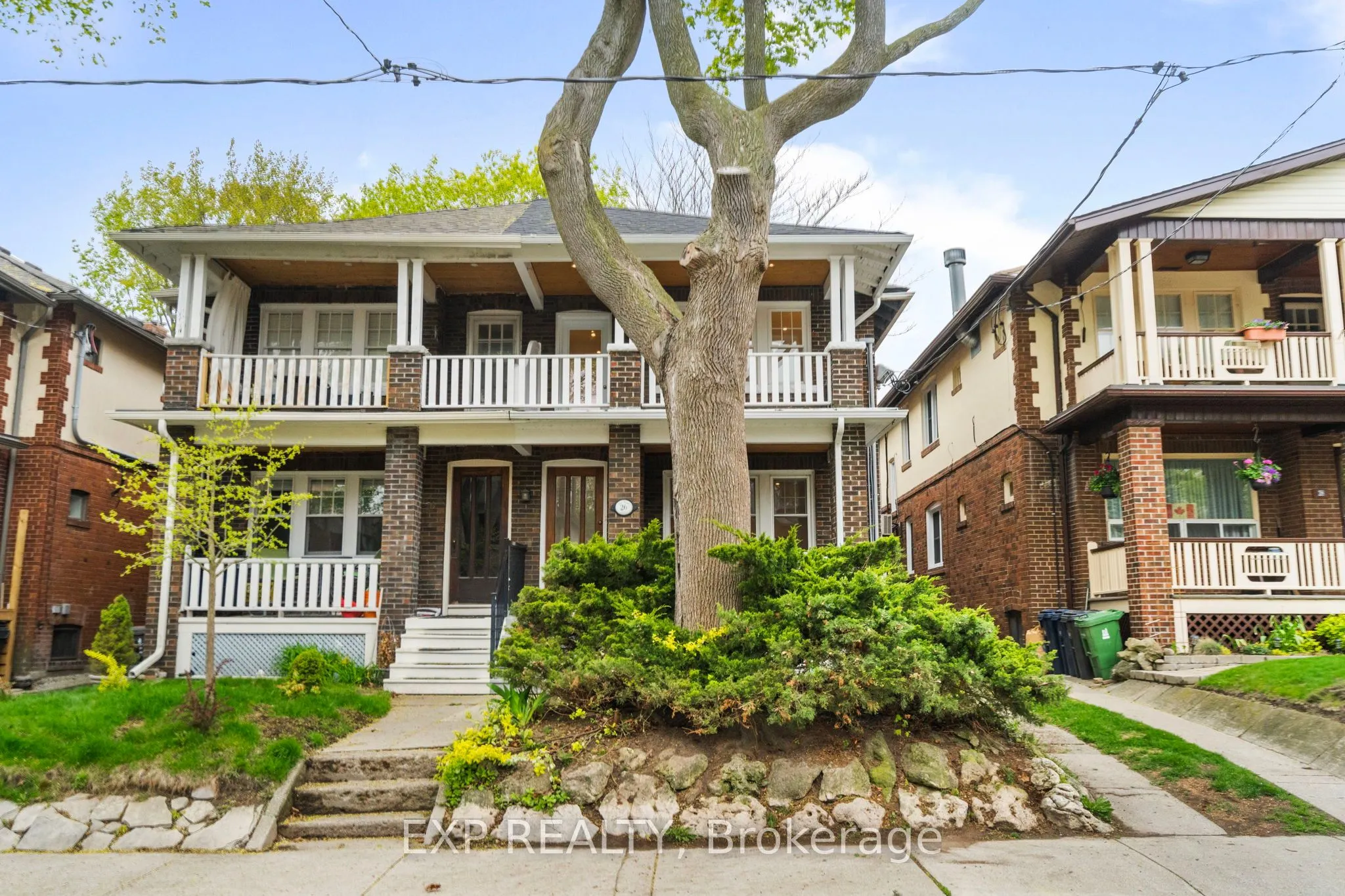26 Glen Manor Drive