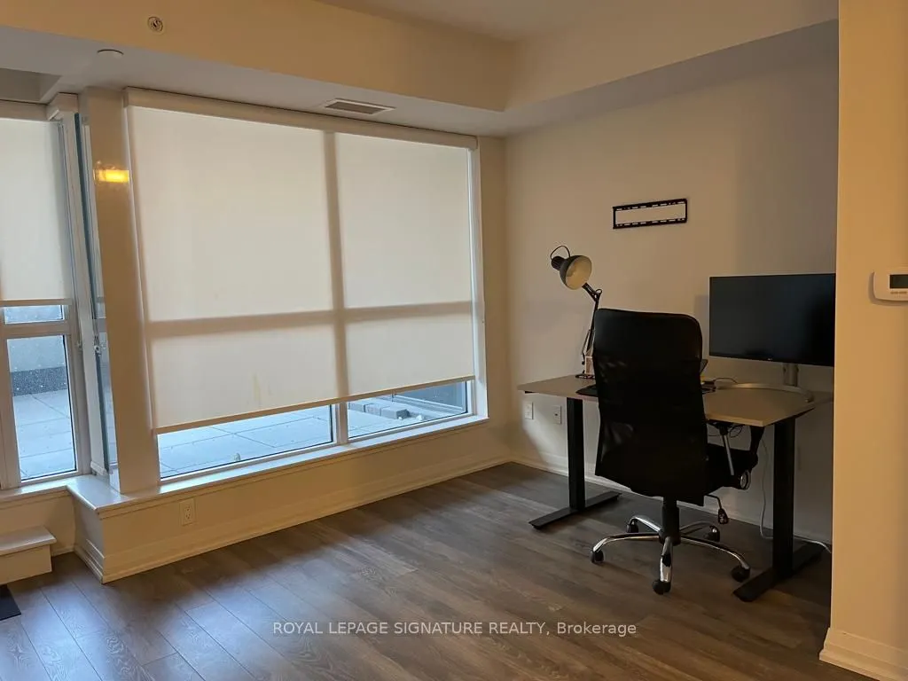 30 Meadowglen Place, #205
