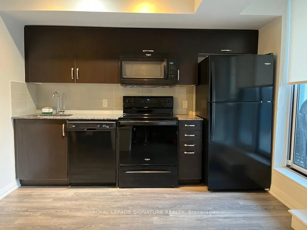 30 Meadowglen Place, #205