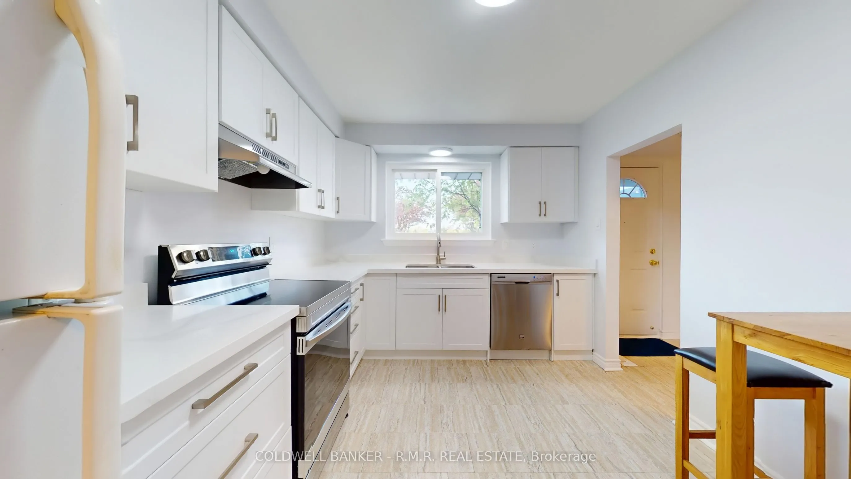 925 Bayly Street, #114