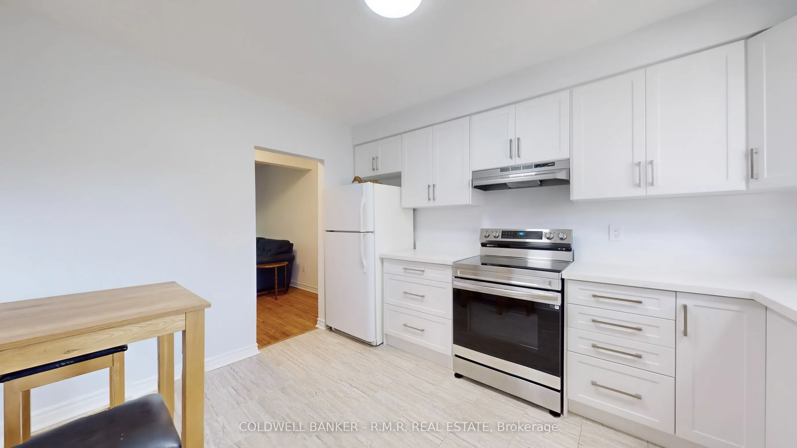 925 Bayly Street, #114