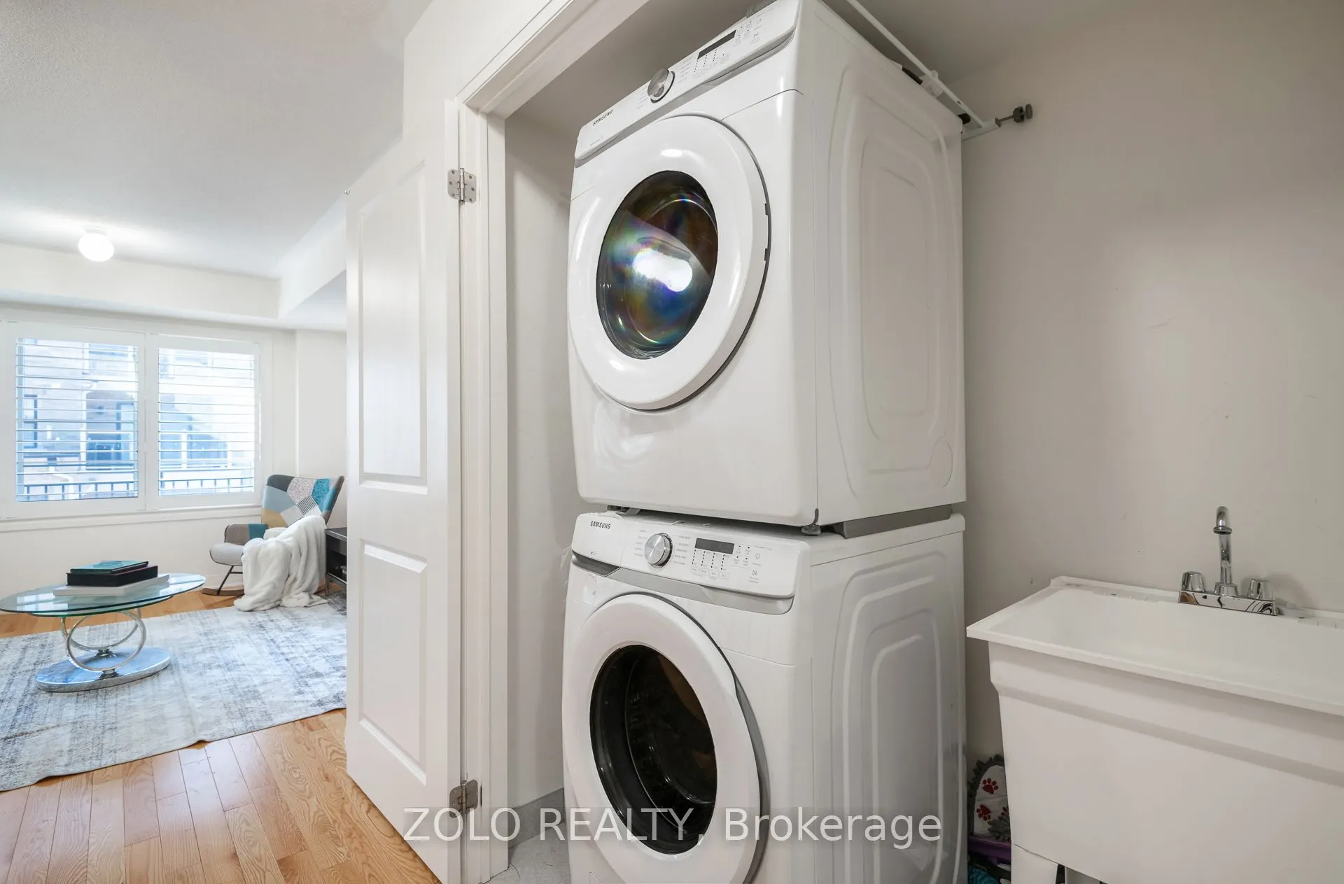 261 LORD ELGIN Lane