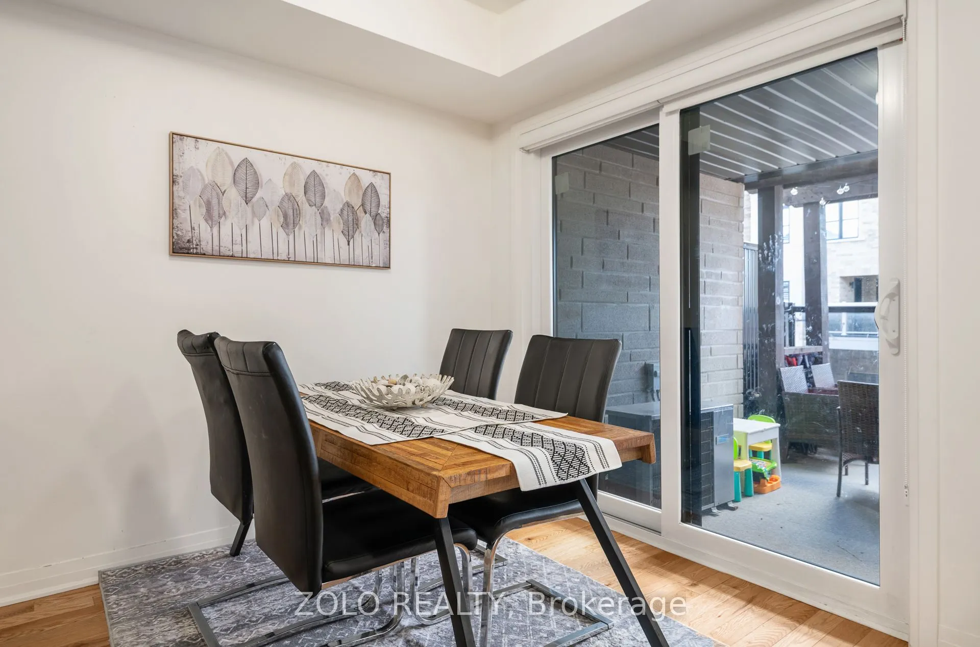 261 LORD ELGIN Lane