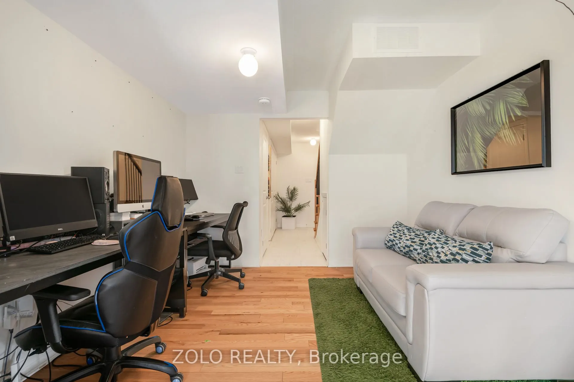 261 LORD ELGIN Lane