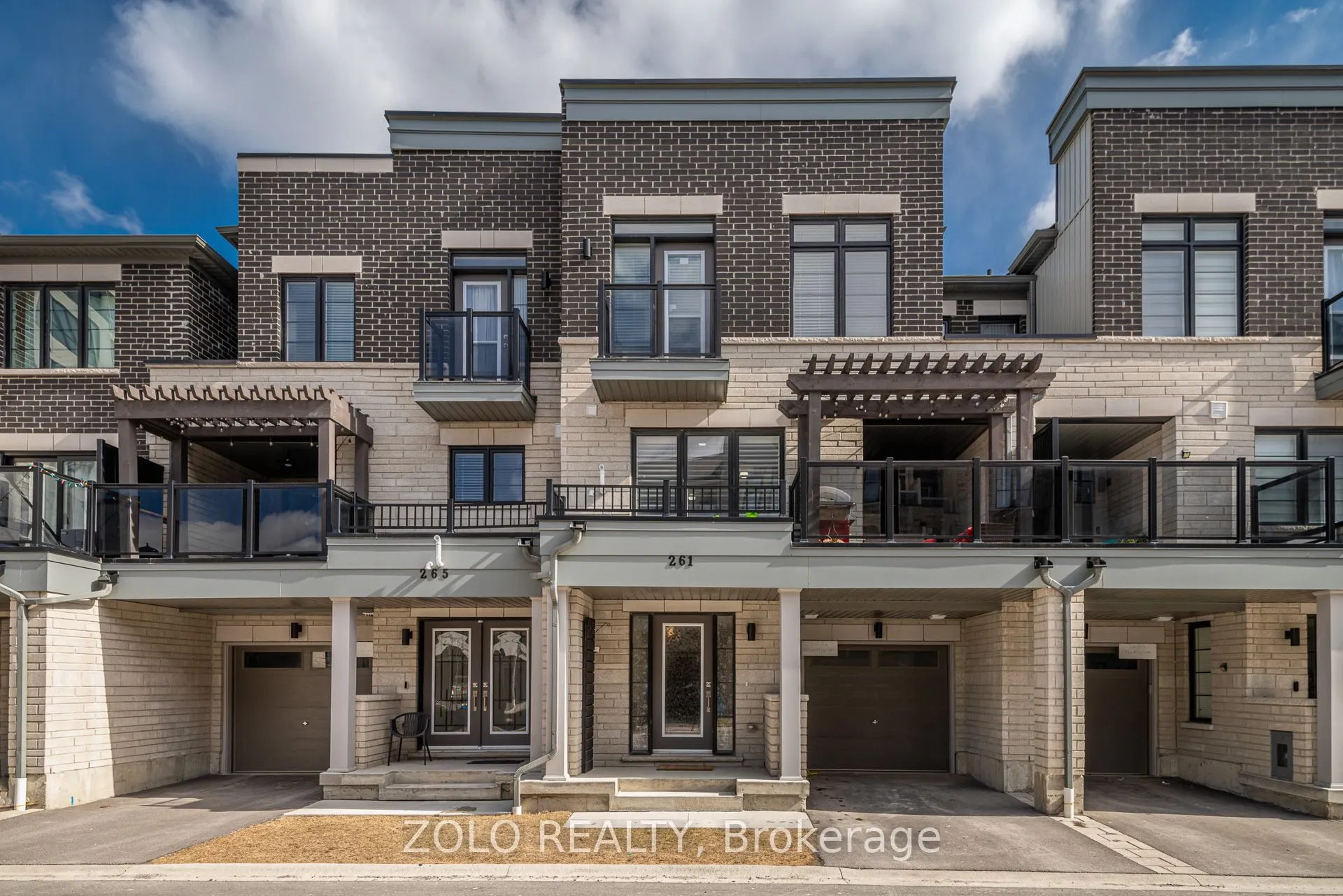261 LORD ELGIN Lane