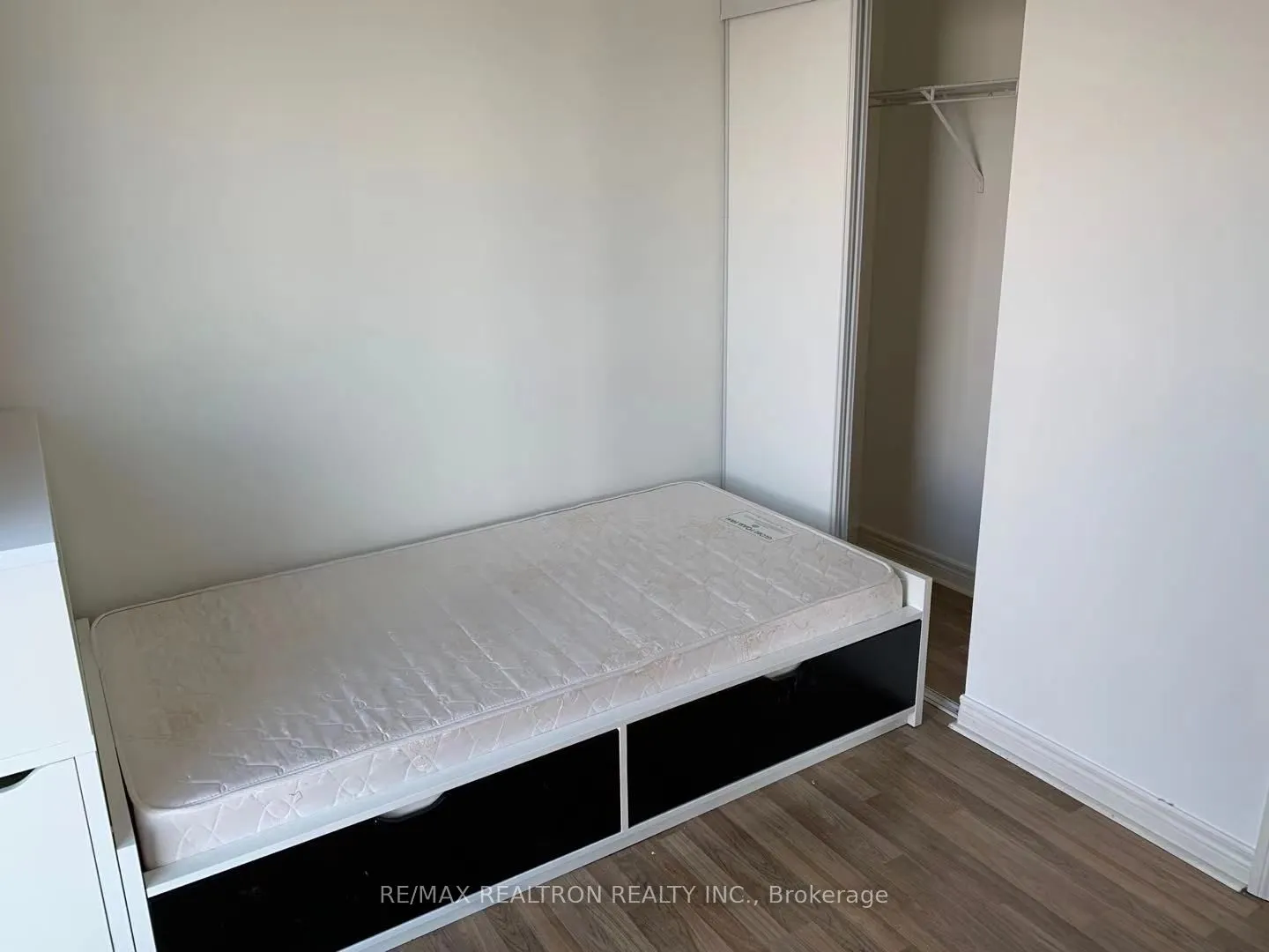 70 Town Centre Court, #1402