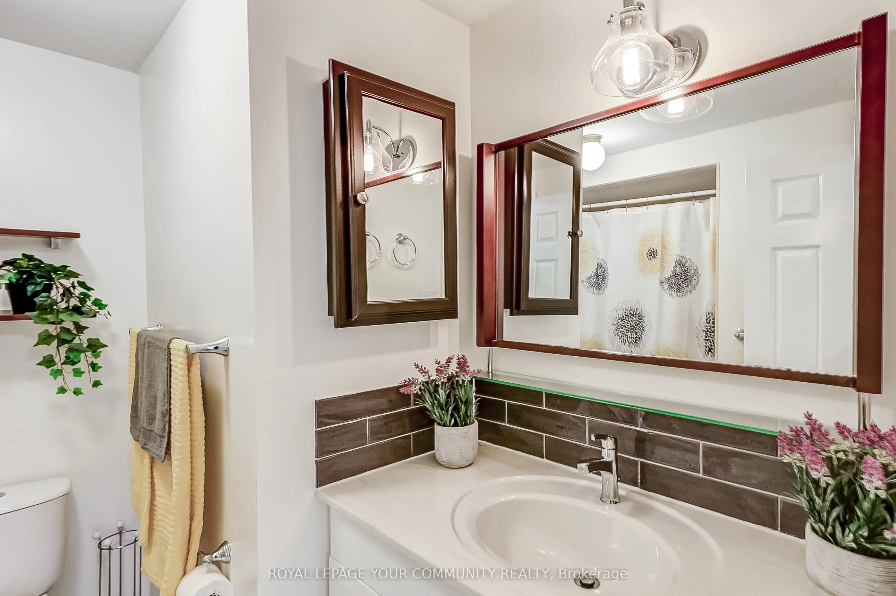 660 Foxwood Trail