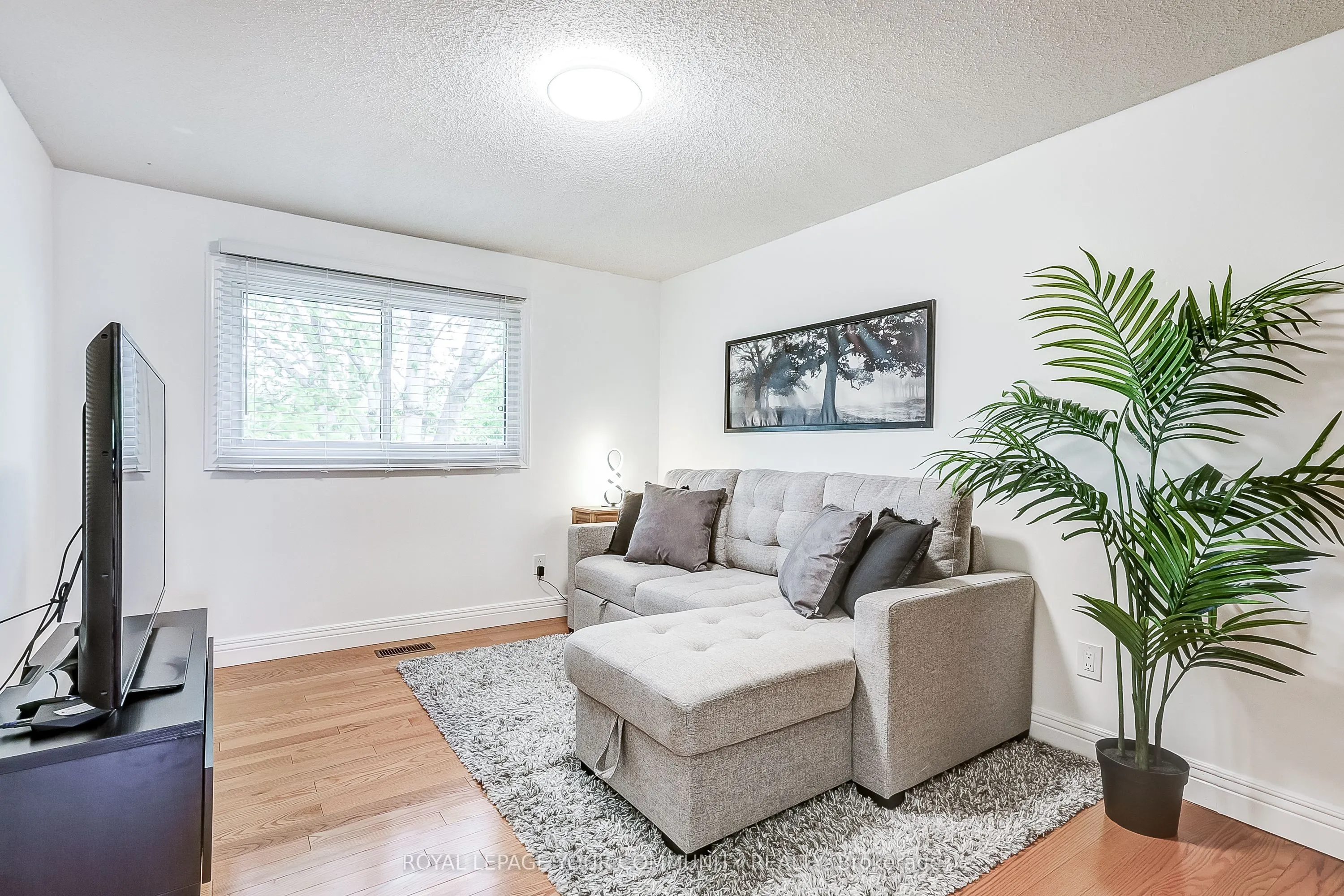 660 Foxwood Trail