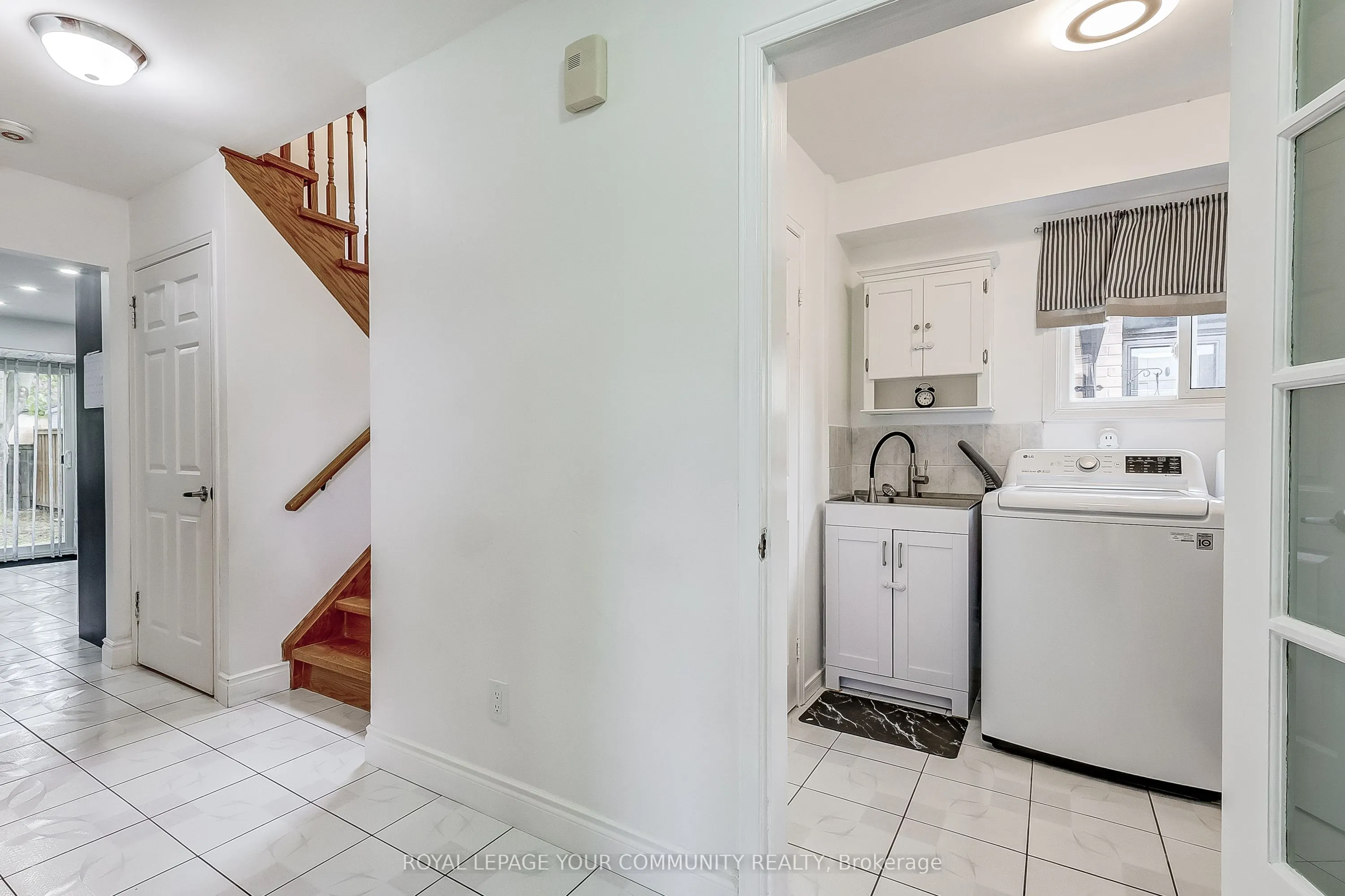 660 Foxwood Trail