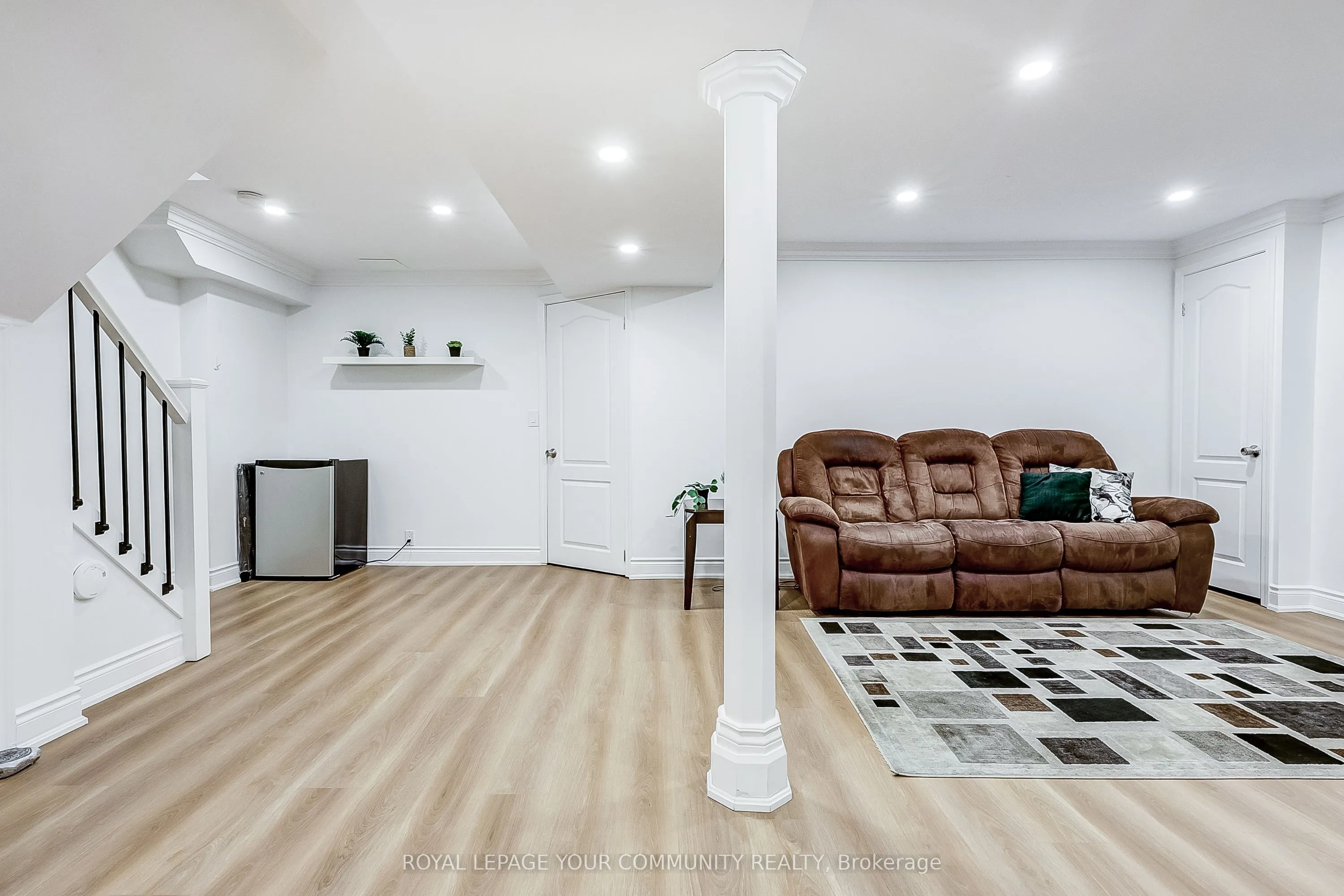 660 Foxwood Trail