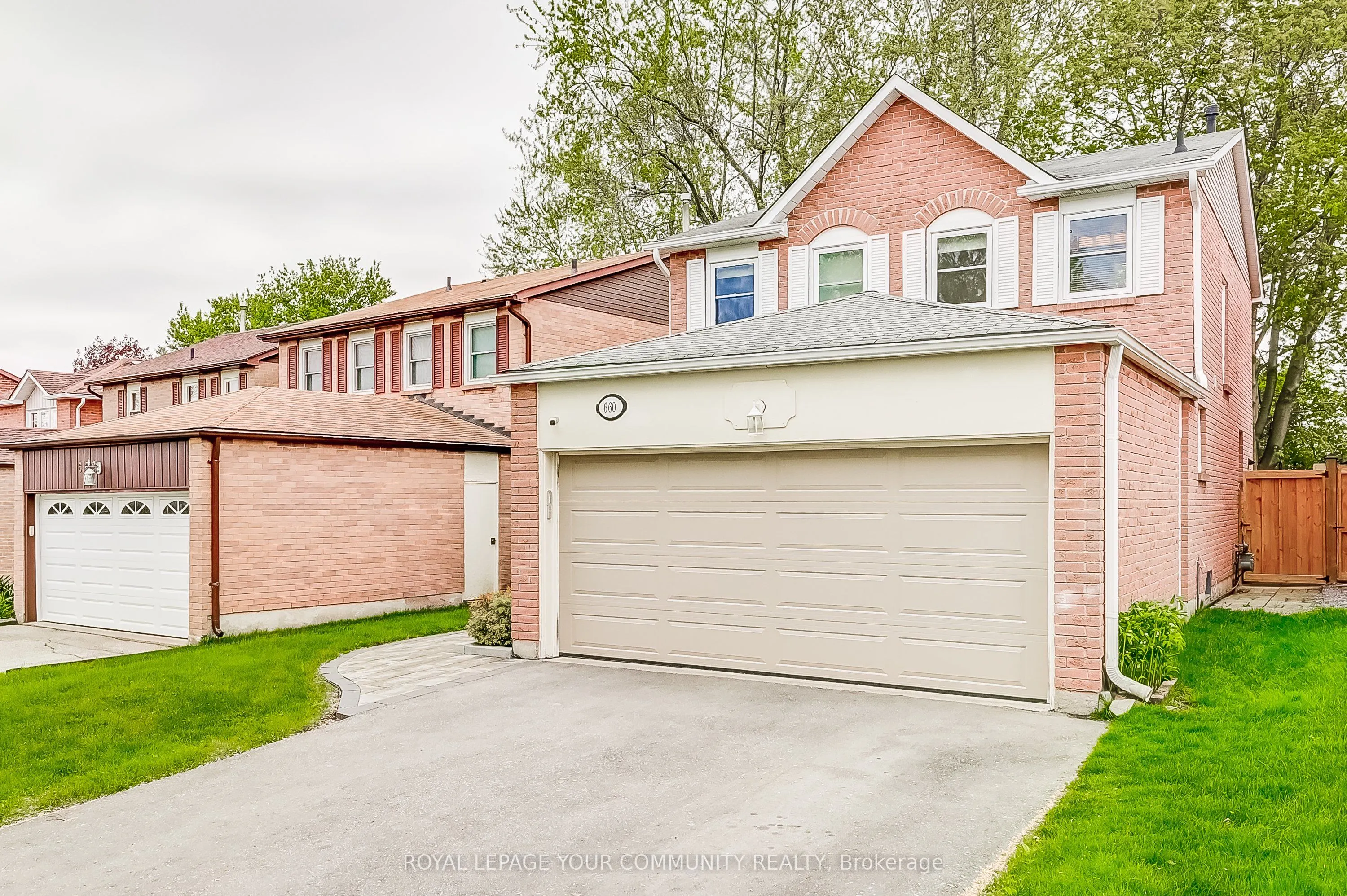 660 Foxwood Trail