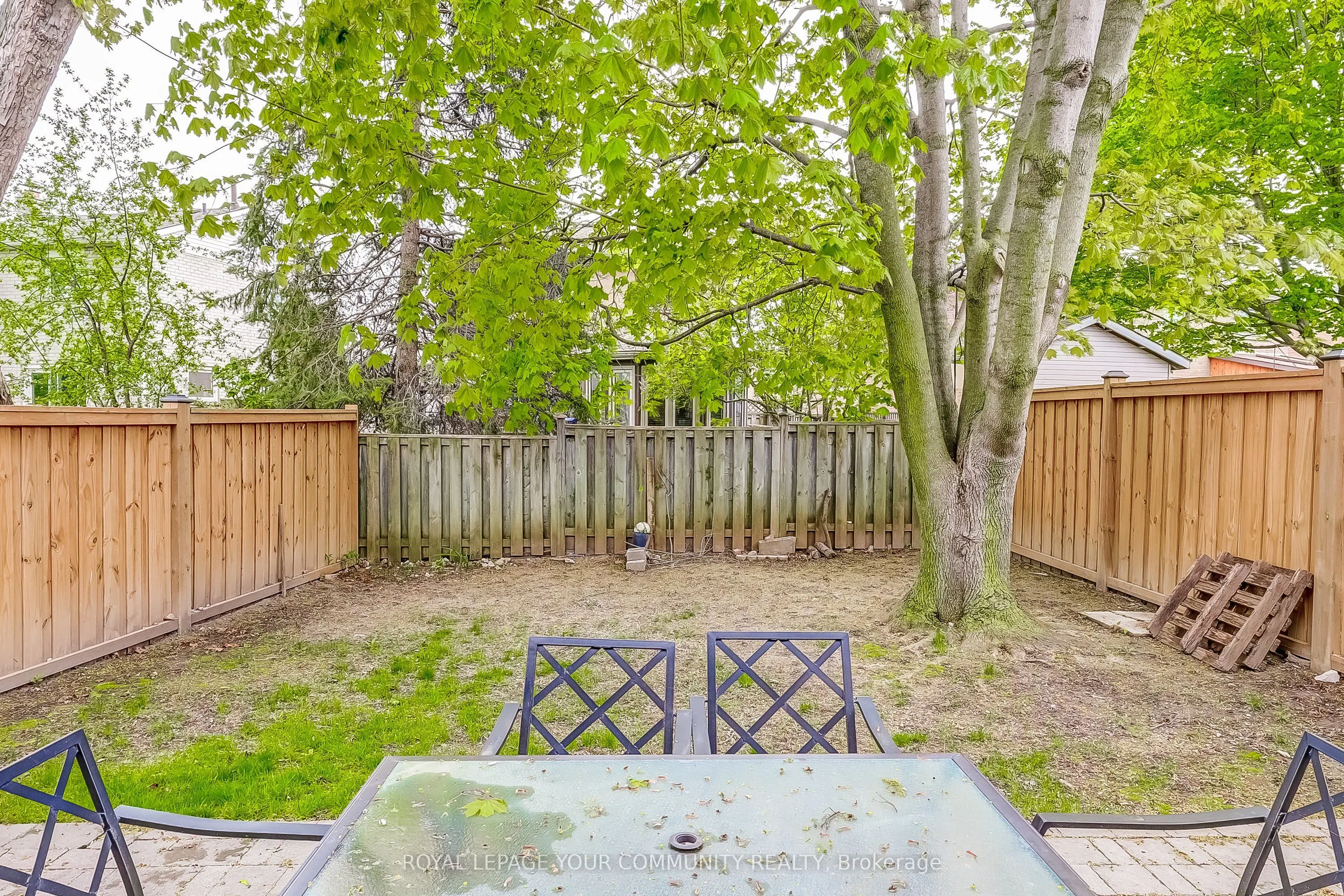 660 Foxwood Trail