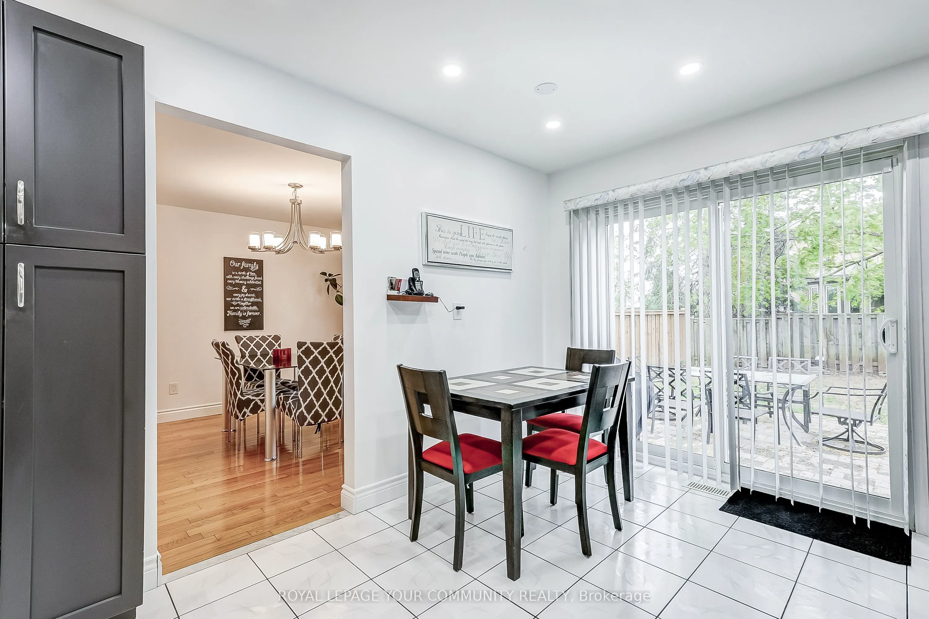 660 Foxwood Trail