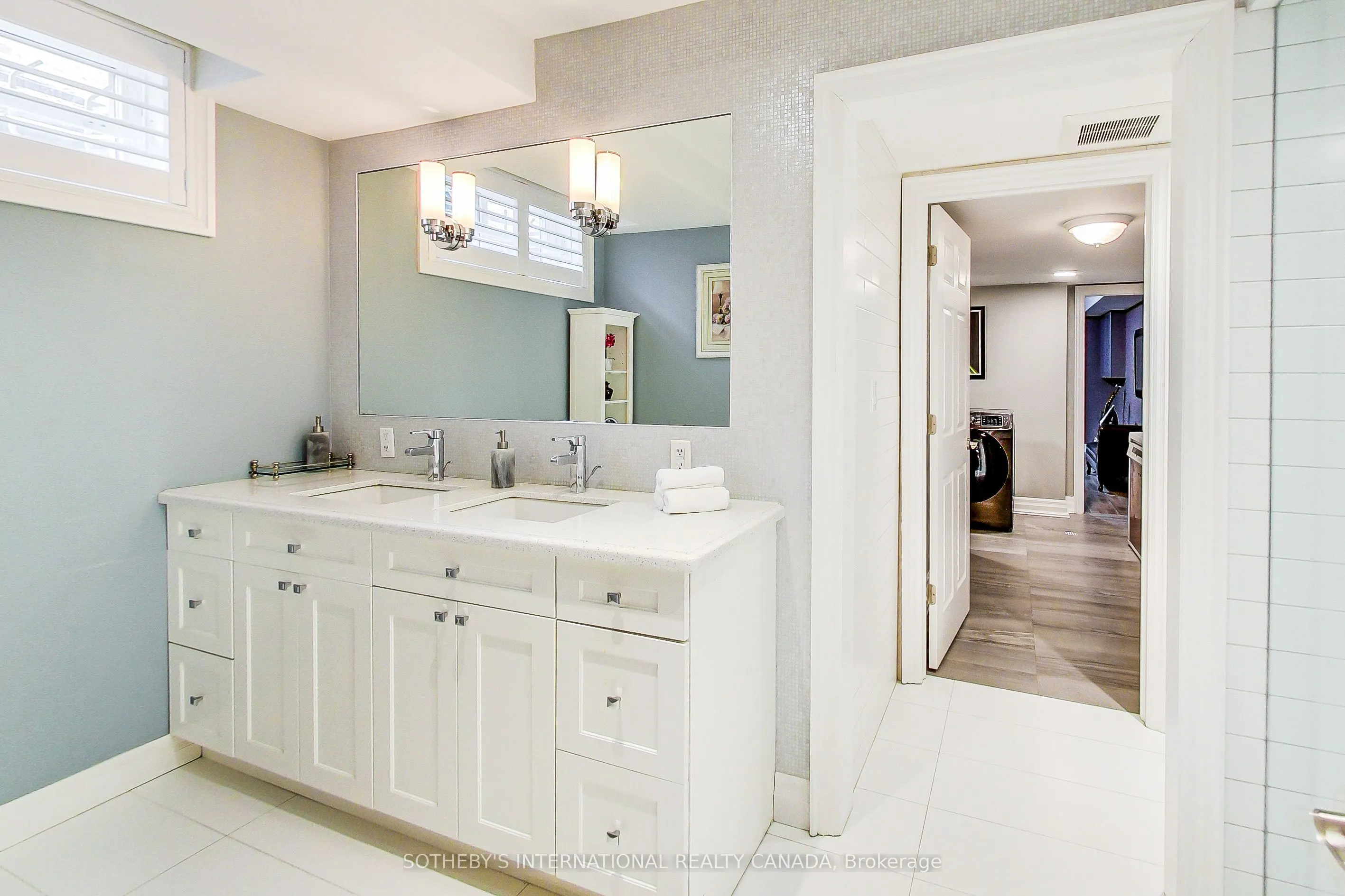 41 Meadowcliffe Drive