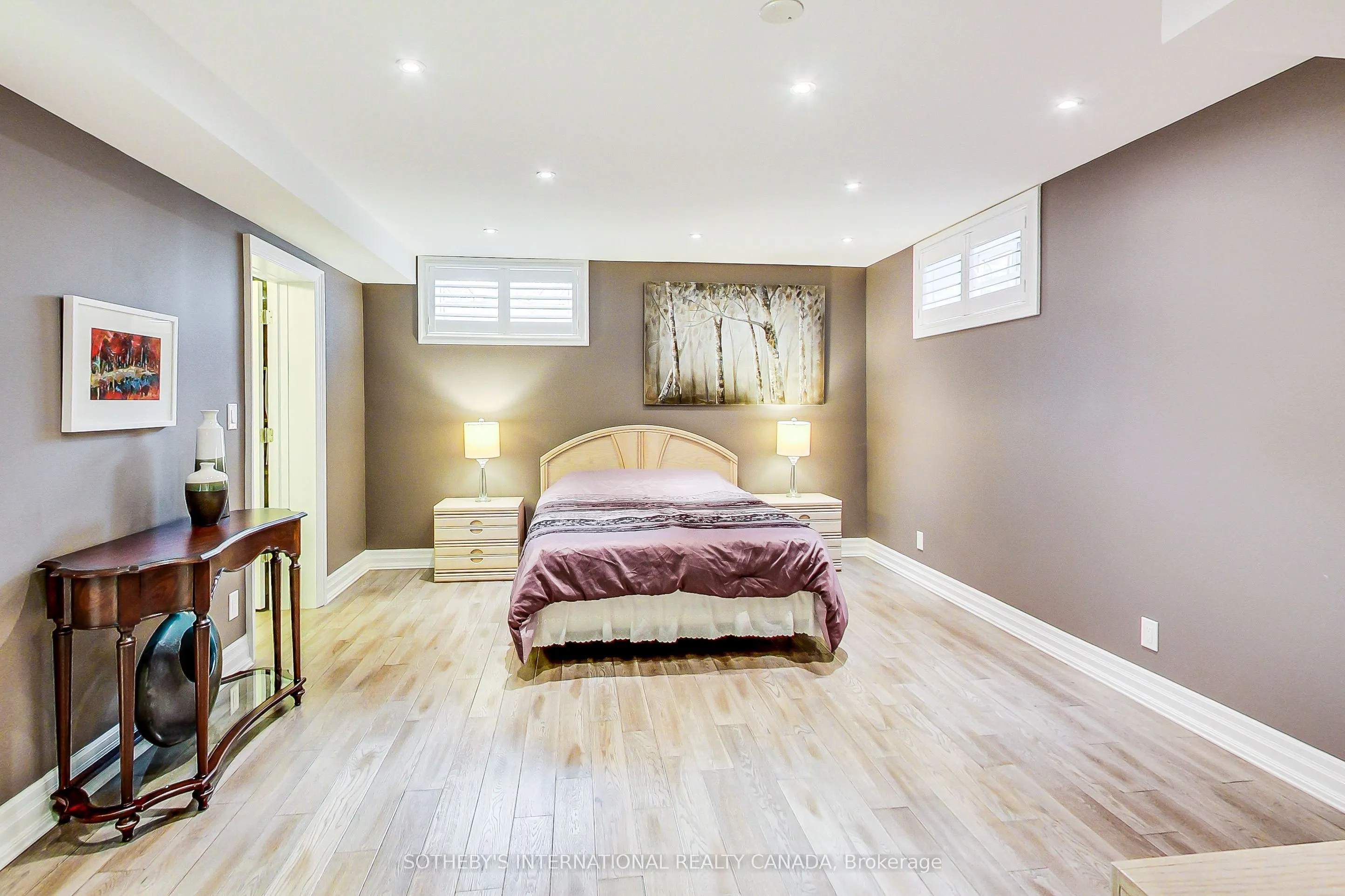 41 Meadowcliffe Drive