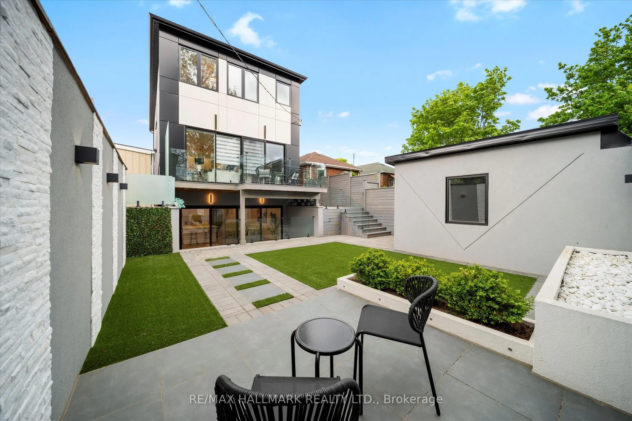 40 Manderley Drive