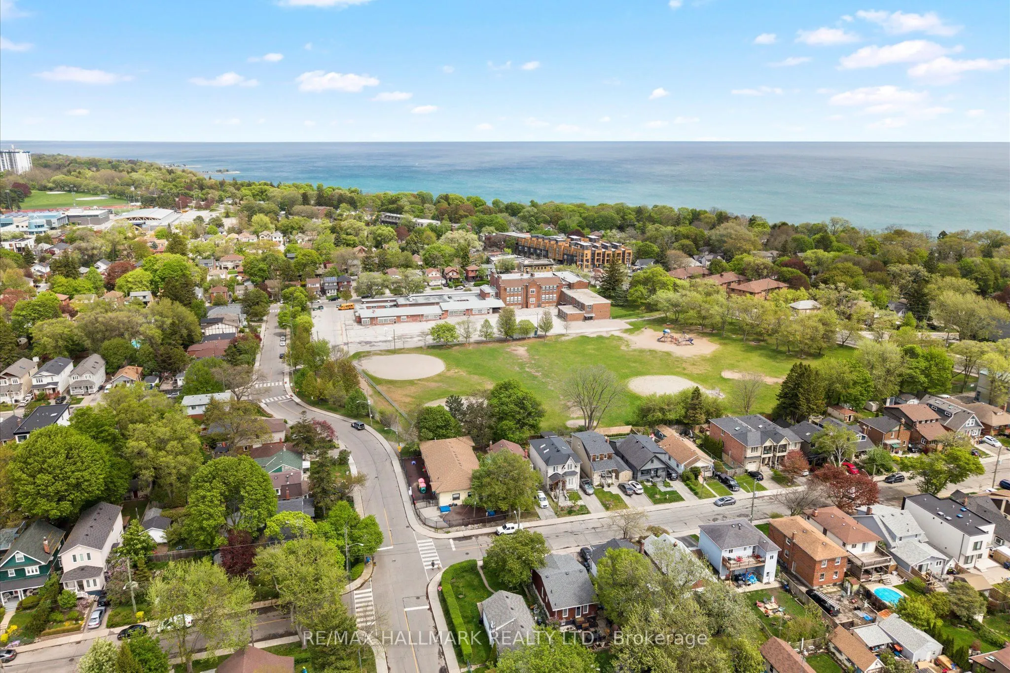 40 Manderley Drive