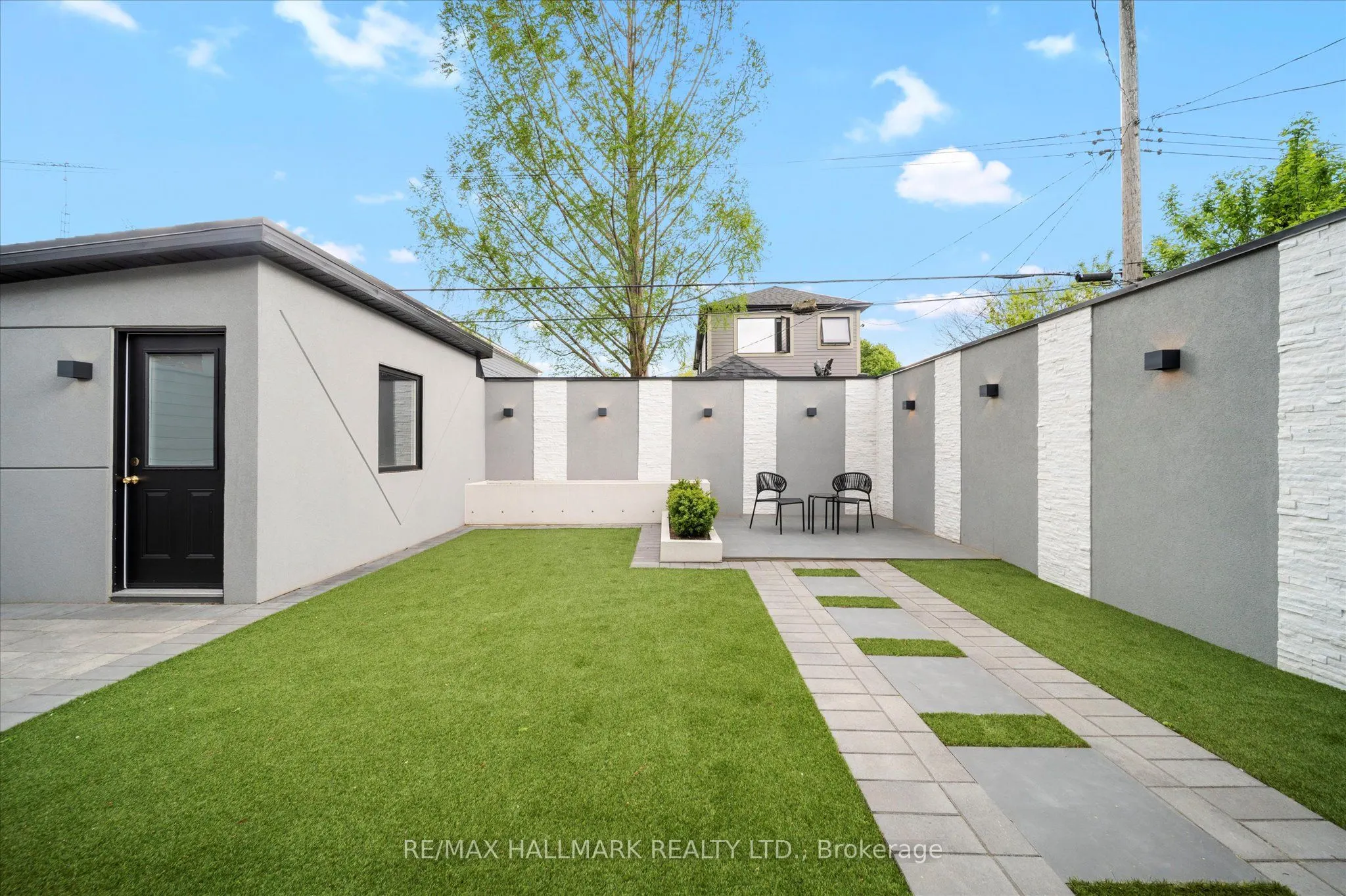 40 Manderley Drive