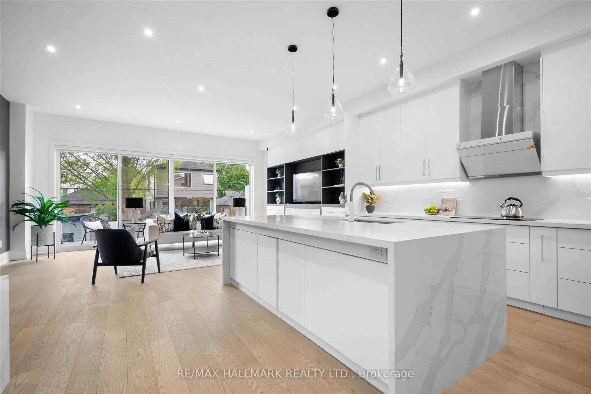 40 Manderley Drive