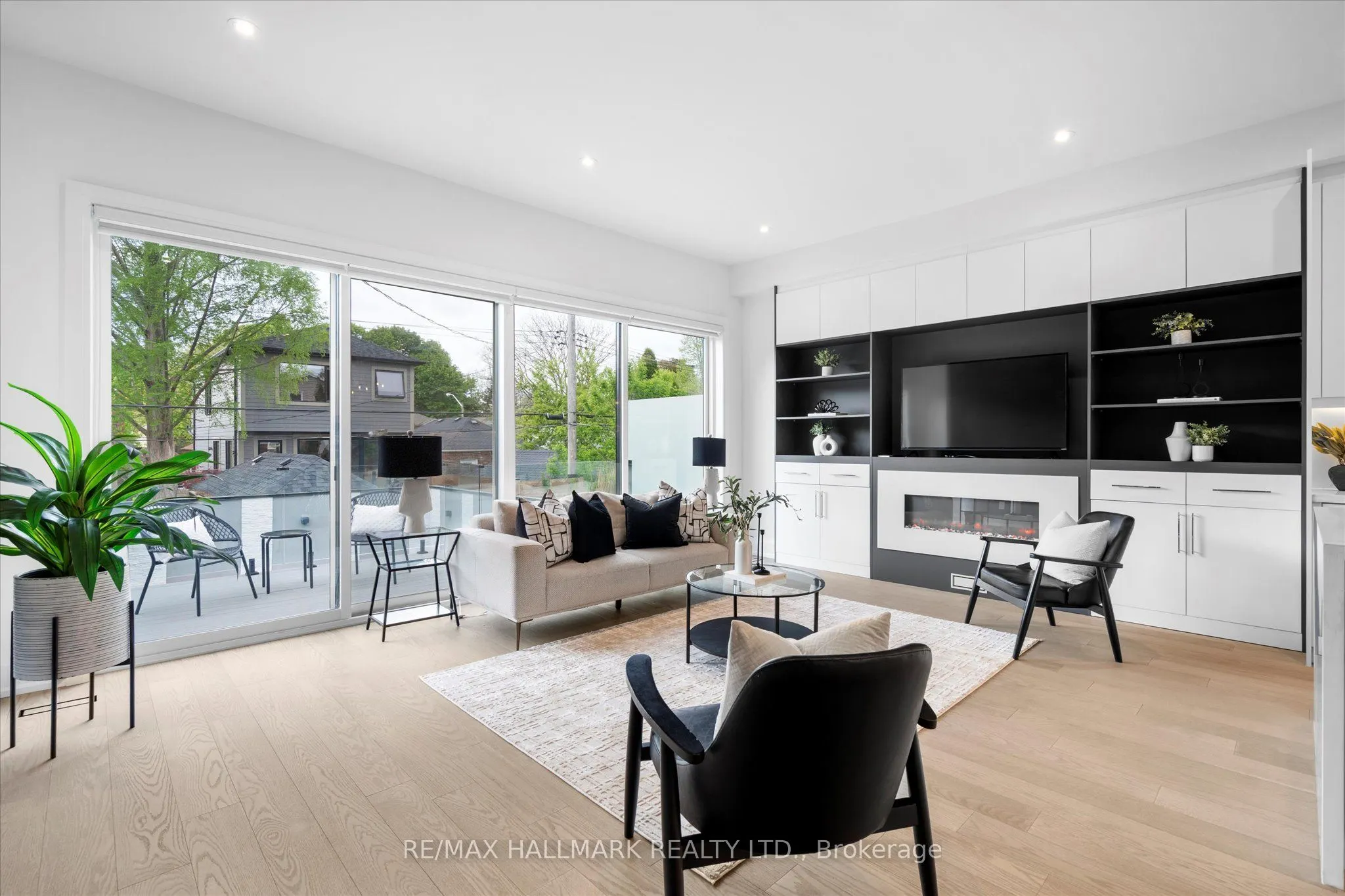 40 Manderley Drive