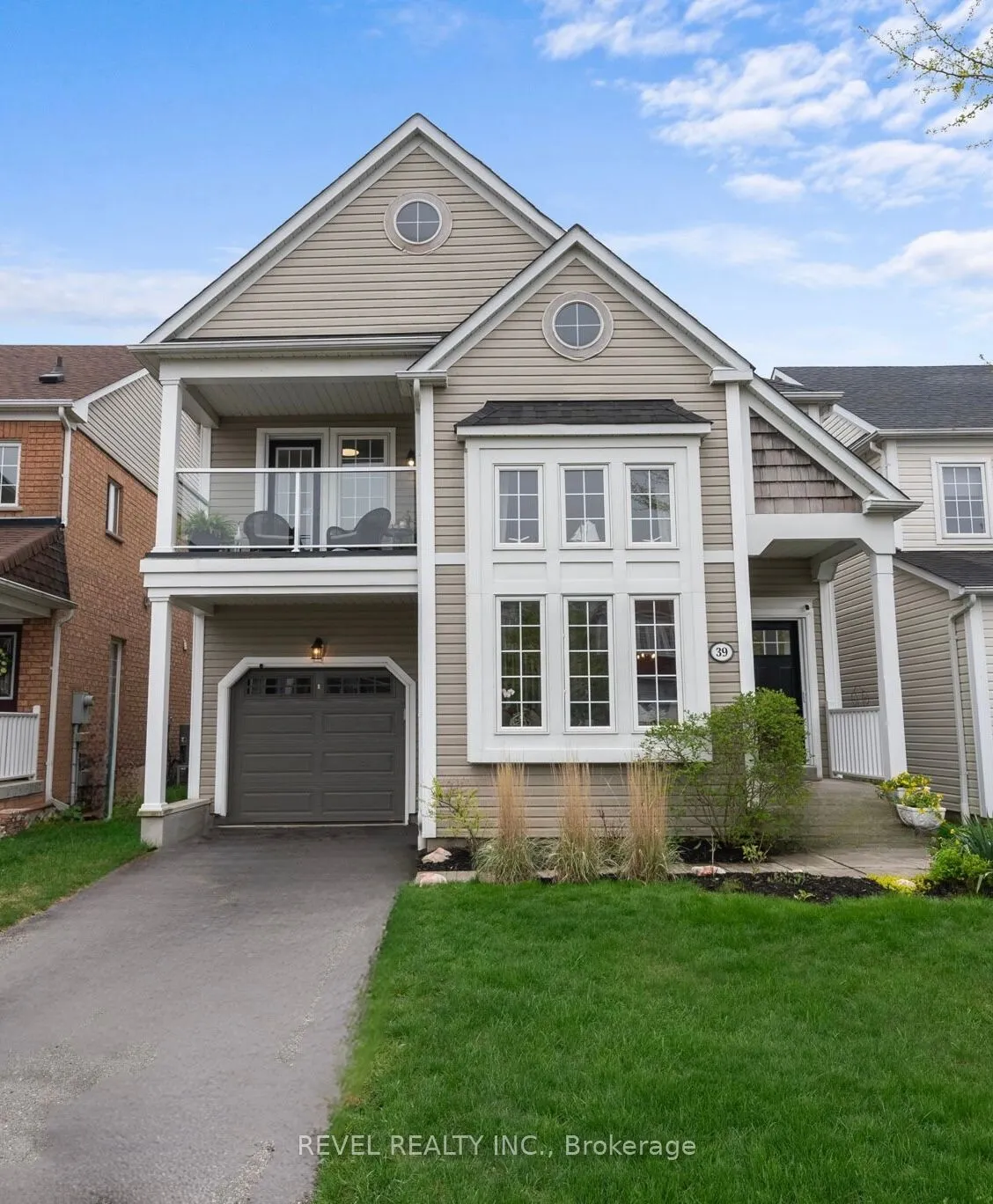 39 Handley Crescent