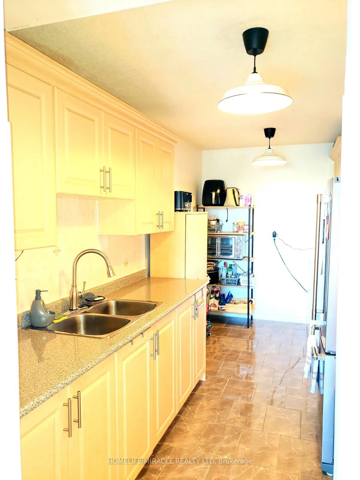121 Trudelle Street, #814