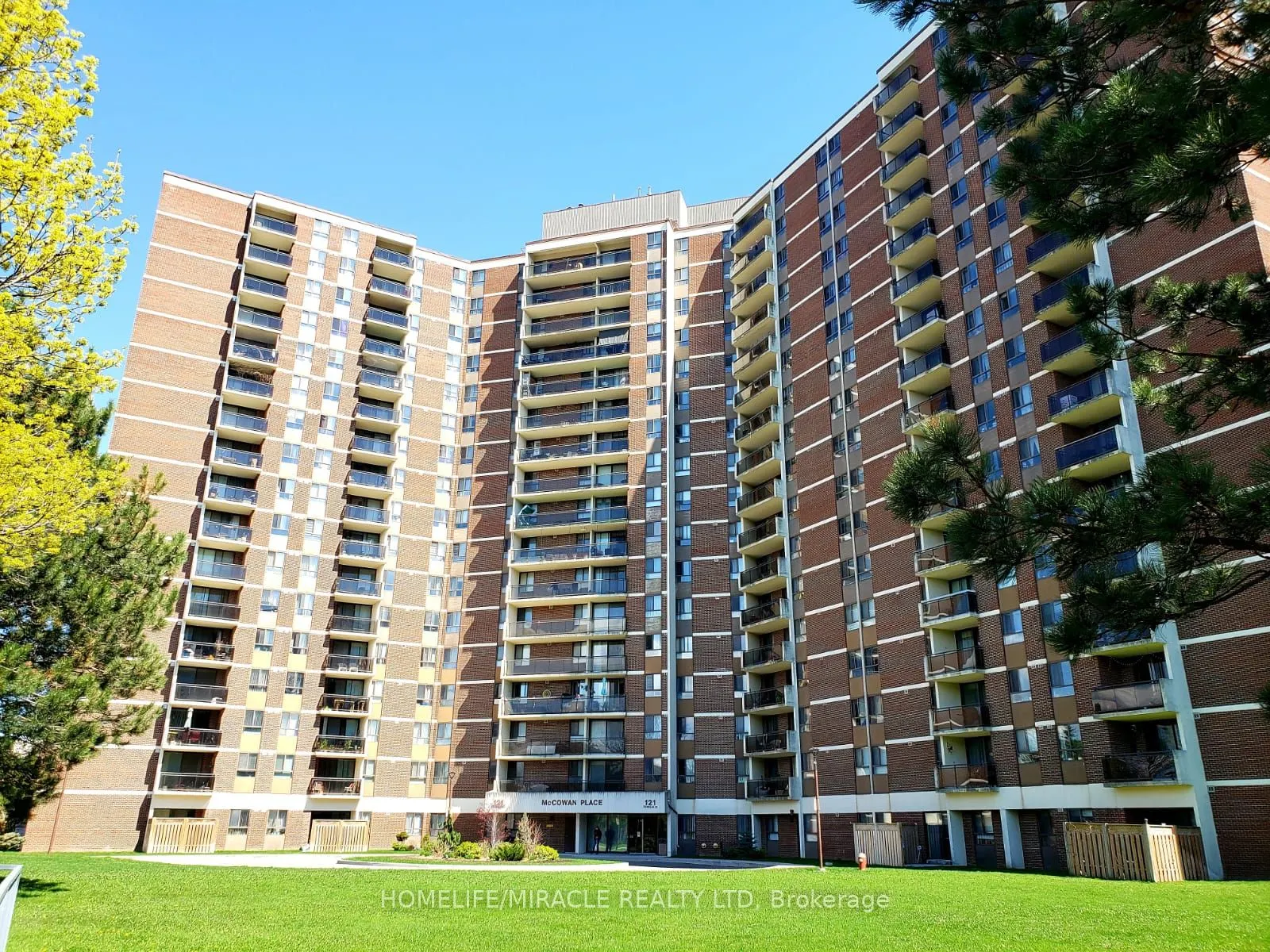 121 Trudelle Street, #814