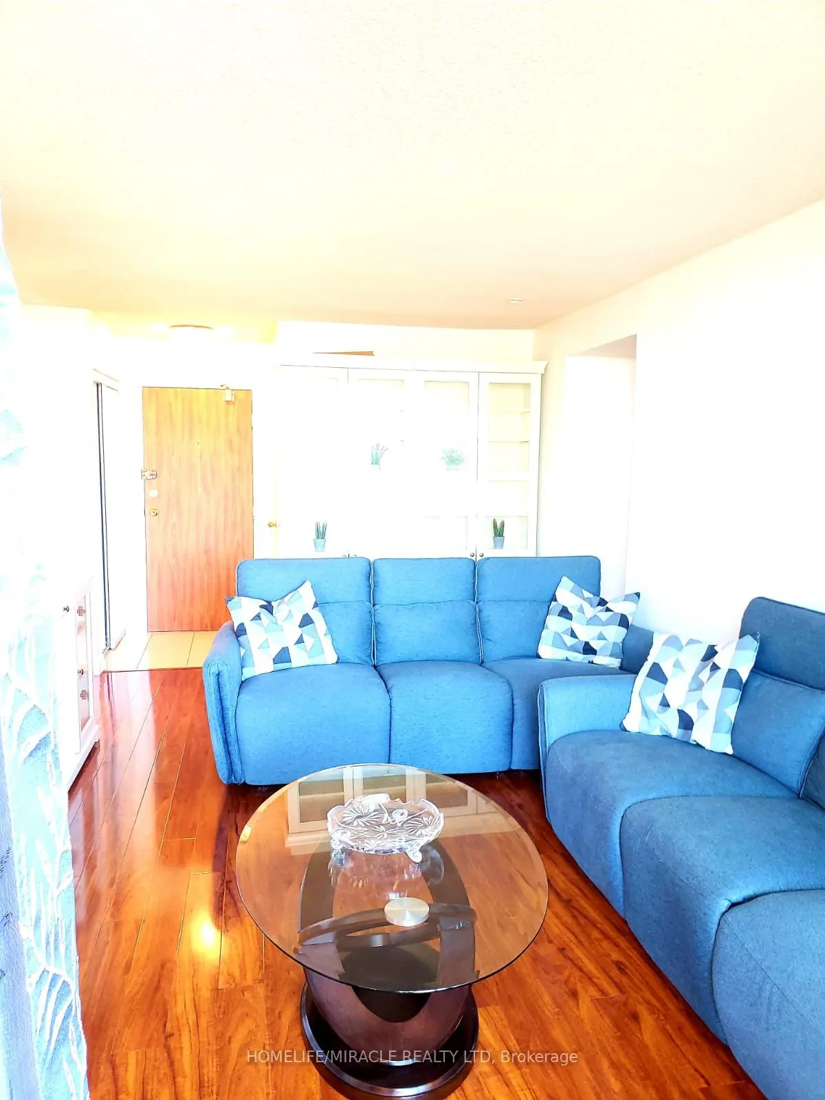 121 Trudelle Street, #814