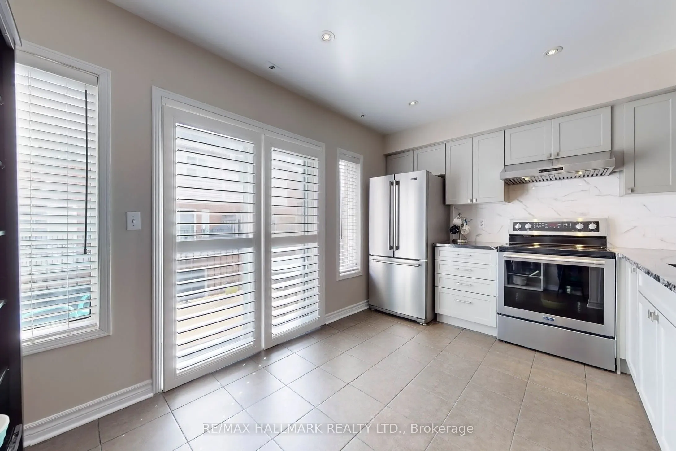 83 Mondeo Drive, #307